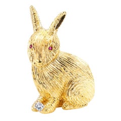 Retro Diamond Ruby Yellow Gold Bunny Rabbit Brooch