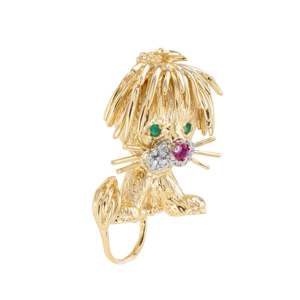 Diamond ruby green onyx and yellow gold lion brooch by Honora circa 1960.  Clear and concise information you want to know is listed below.  Contact us right away if you have additional questions.  We are here to connect you with beautiful and
