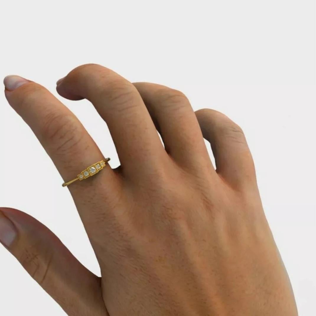 Anello con diamante a sacchetto in oro massiccio 14K Anello con diamante rotondo con castone Regalo di compleanno In condizioni Nuovo in vendita a Chicago, IL