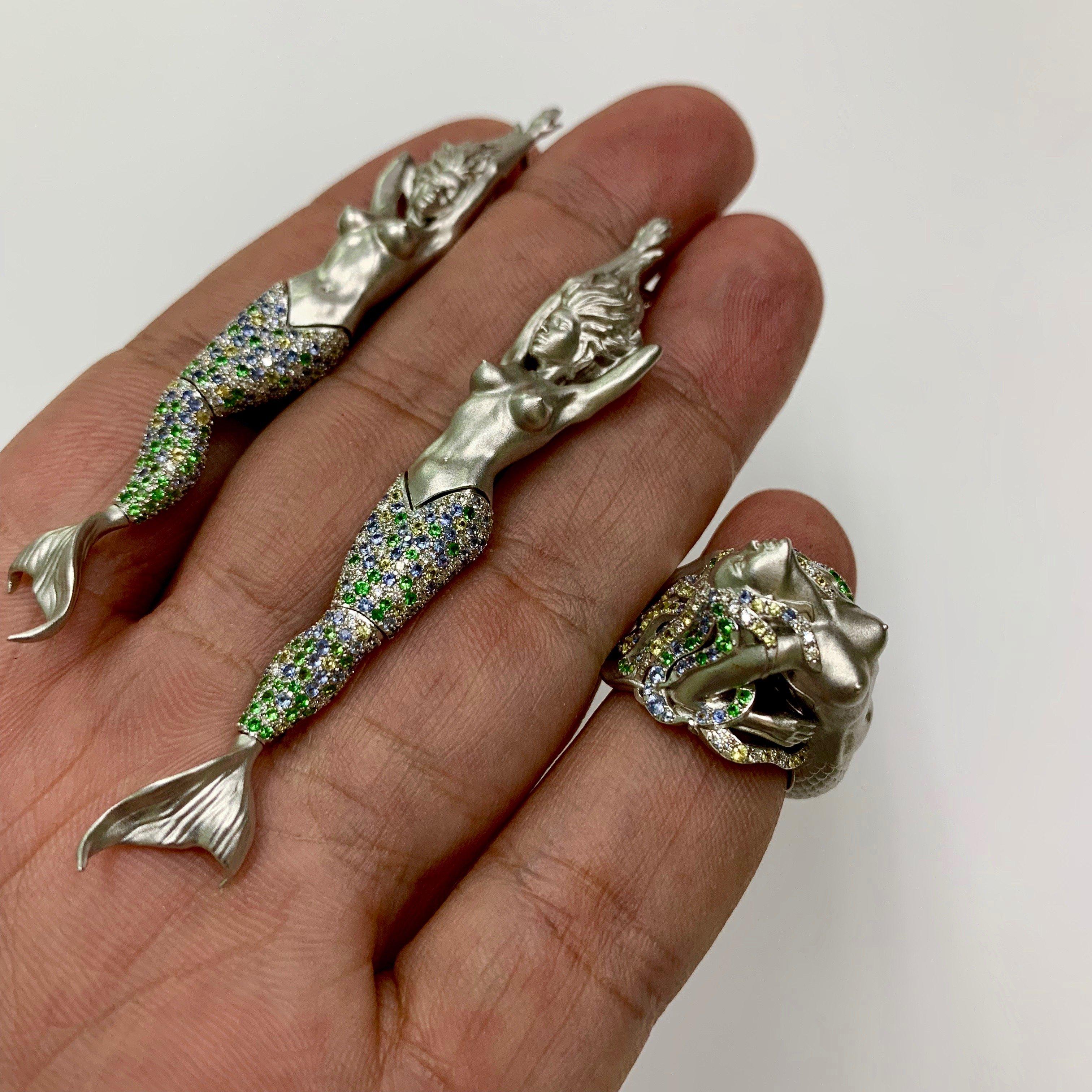 Diamant-Saphir-Ohrringe für Meerjungfrauen aus 18 Karat Weißgold im Angebot 2