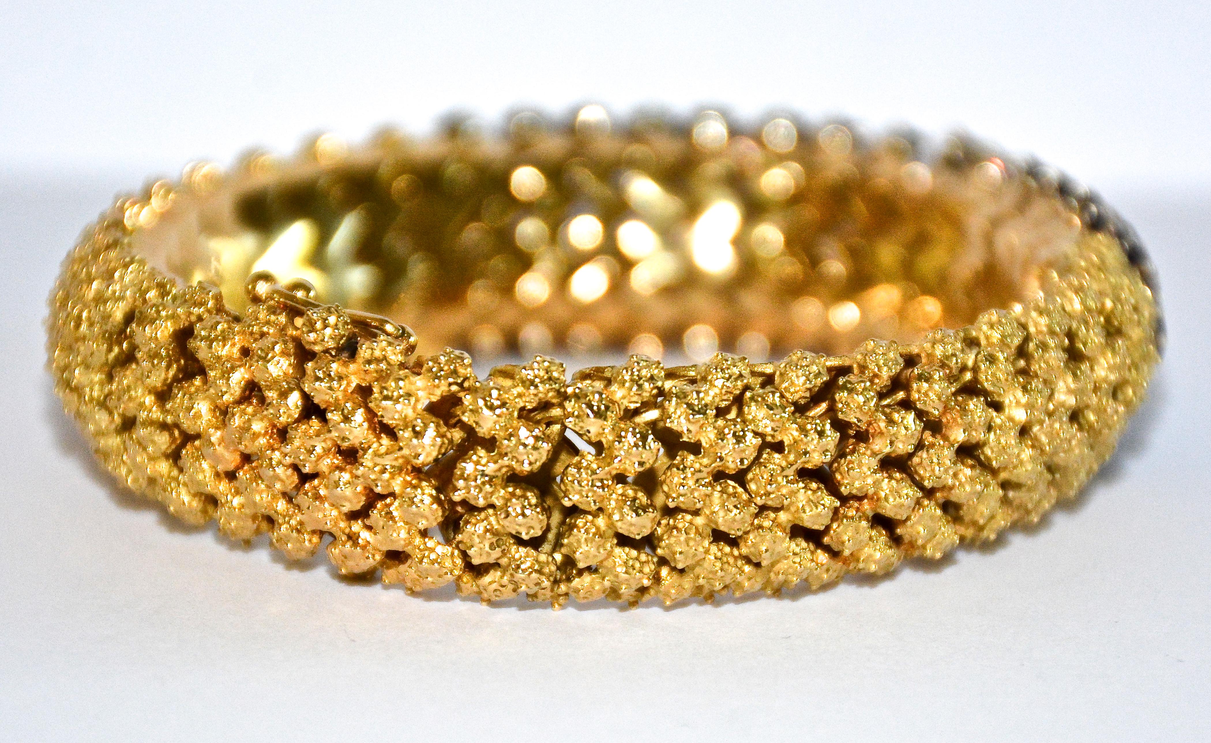 Brilliant Cut Diamond, Sapphire and 18k Gold 'Cous Cous' Flexible Link Bracelet For Sale