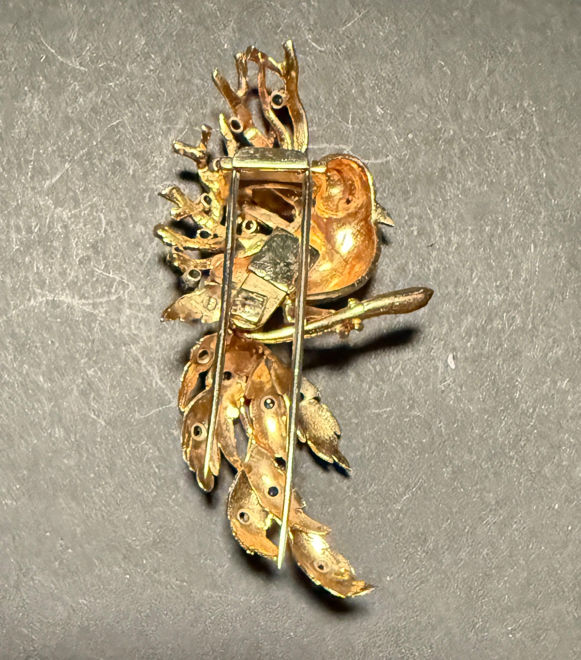 Diamond, Sapphire And Ruby 18K Gold Bird Form Brooch Pin In Good Condition For Sale In Norwood, NJ