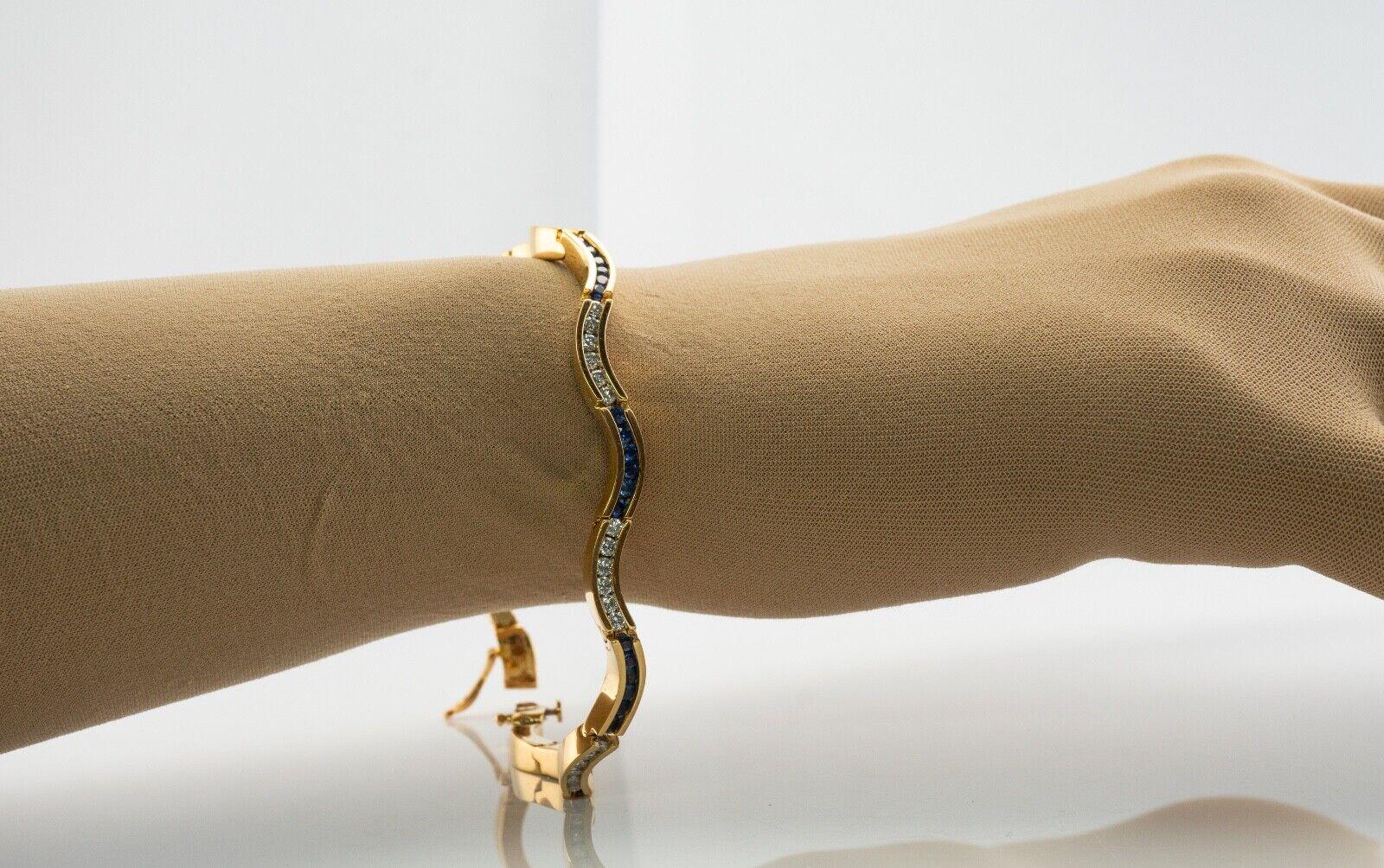 Armband 14K Gold Wave Curvy mit Diamanten und Saphiren, geschwungen im Angebot 3
