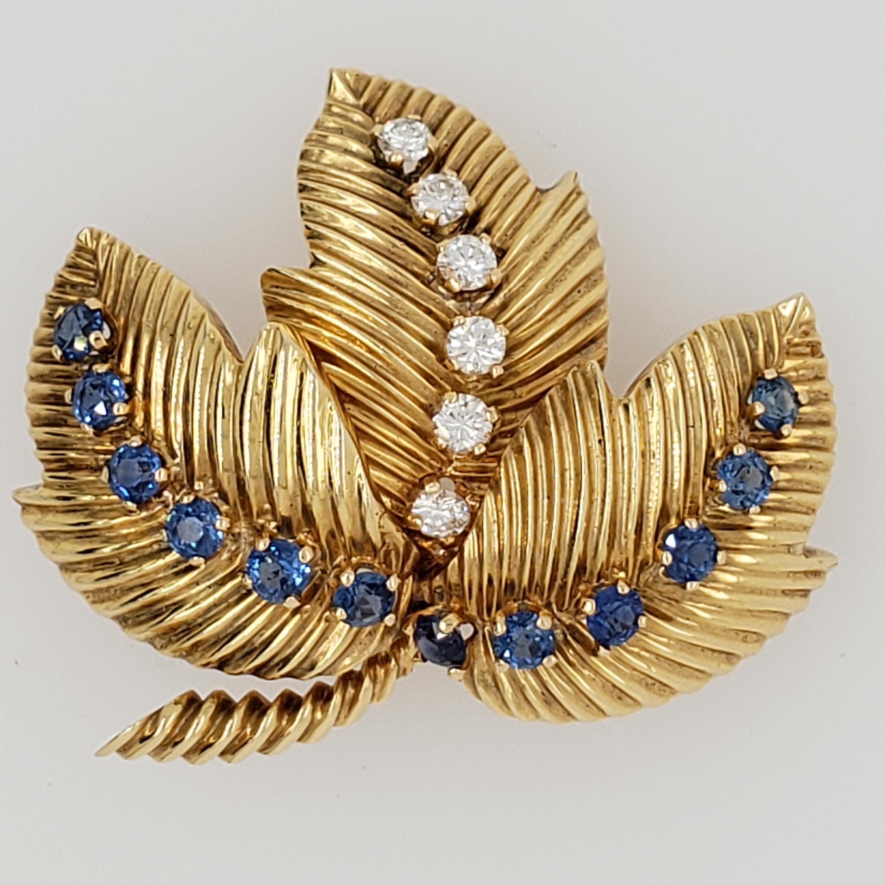 Diamond and Sapphire Brooch Signed Van Cleef & Arpels In Excellent Condition In Princeton, NJ