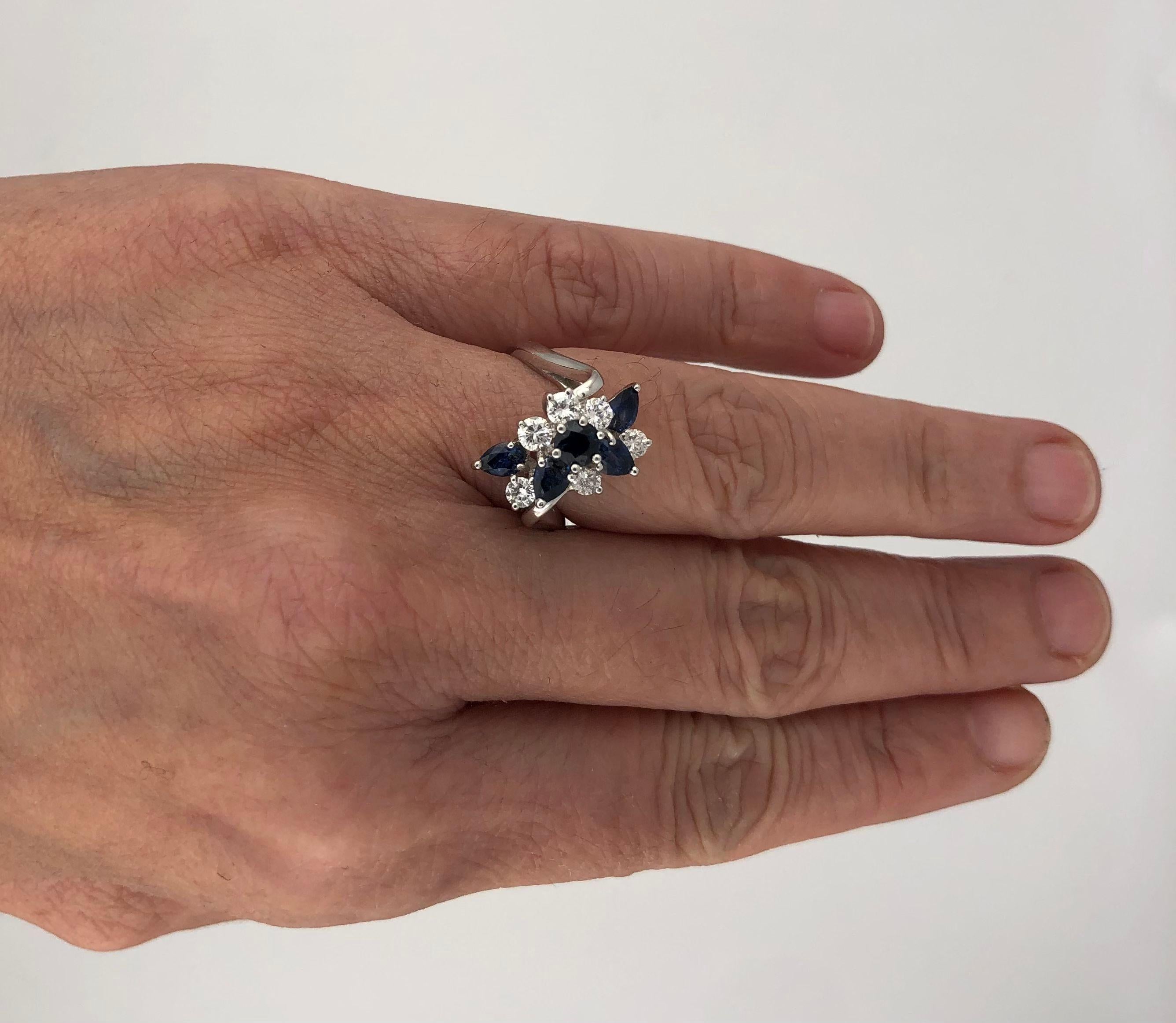 Round Cut Diamond & Sapphire Cluster Ring For Sale