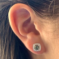 Boucles d'oreilles en or blanc 18 carats avec diamants et saphirs certifiés 1,50 carat TCW
