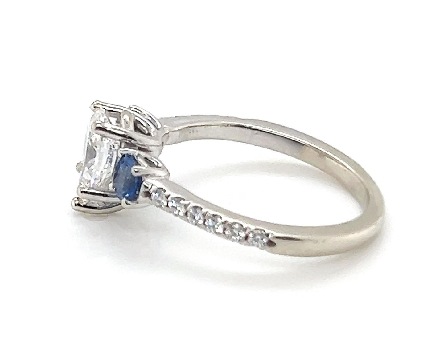 Diamond Sapphire Engagement Ring Mined Pear Cut 1.50 Carat 14K White Gold 1.50ct In Excellent Condition In Dearborn, MI