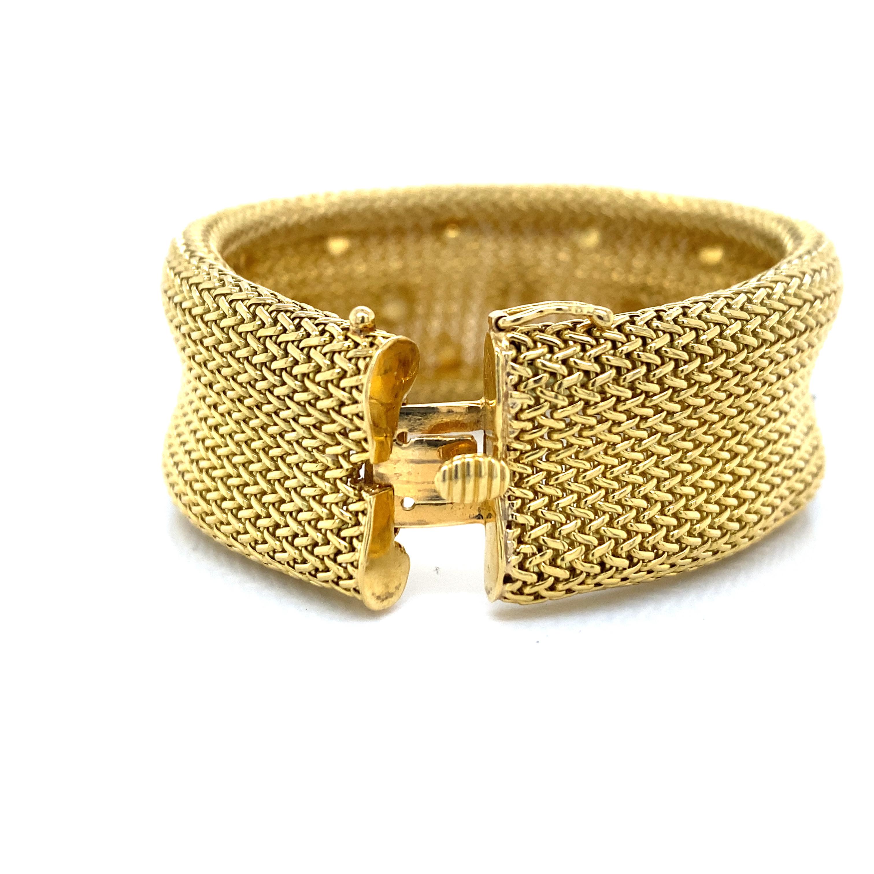 Diamant-Saphir-Netz-Armband aus 18 Karat Gelbgold im Angebot 2