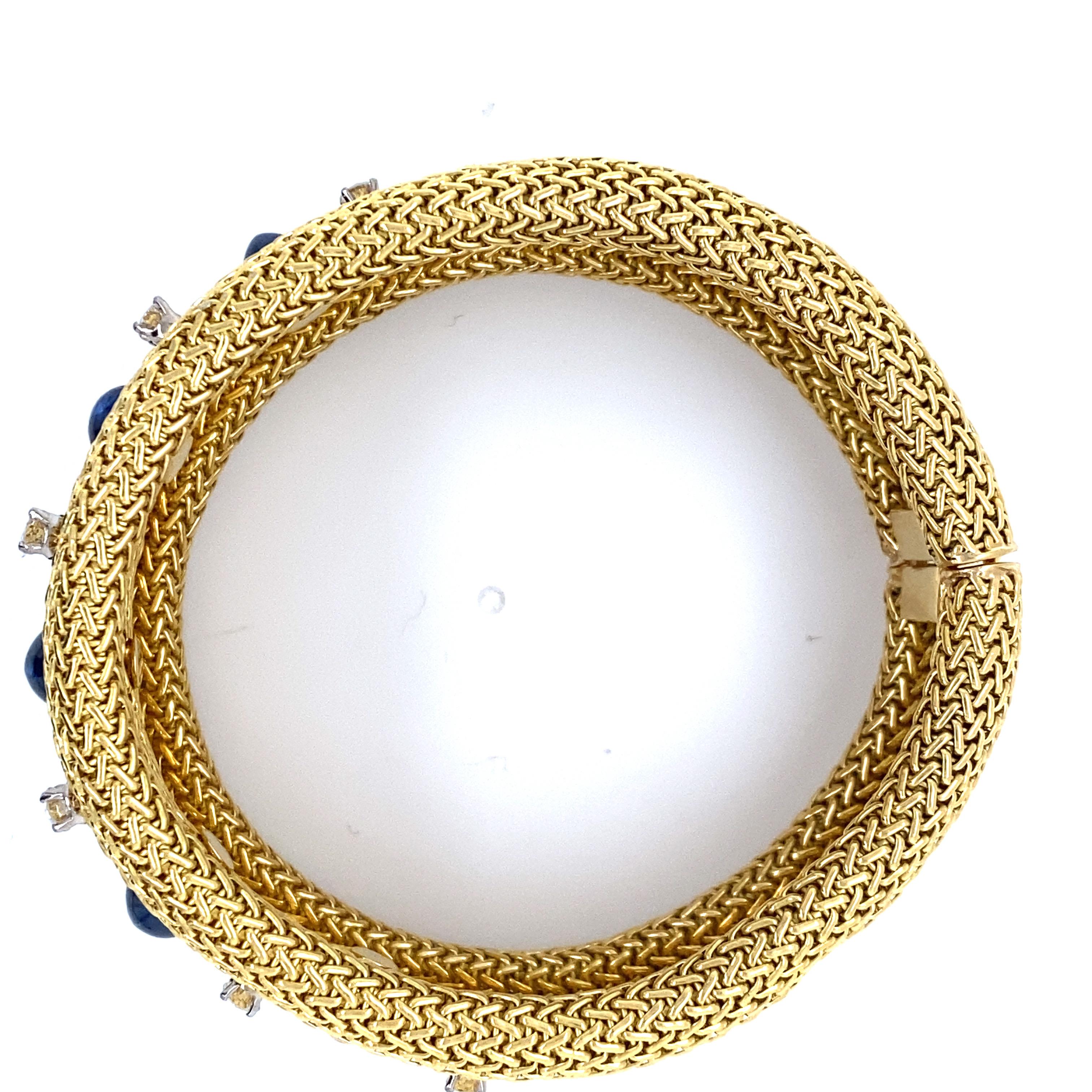 Diamant-Saphir-Netz-Armband aus 18 Karat Gelbgold im Angebot 3