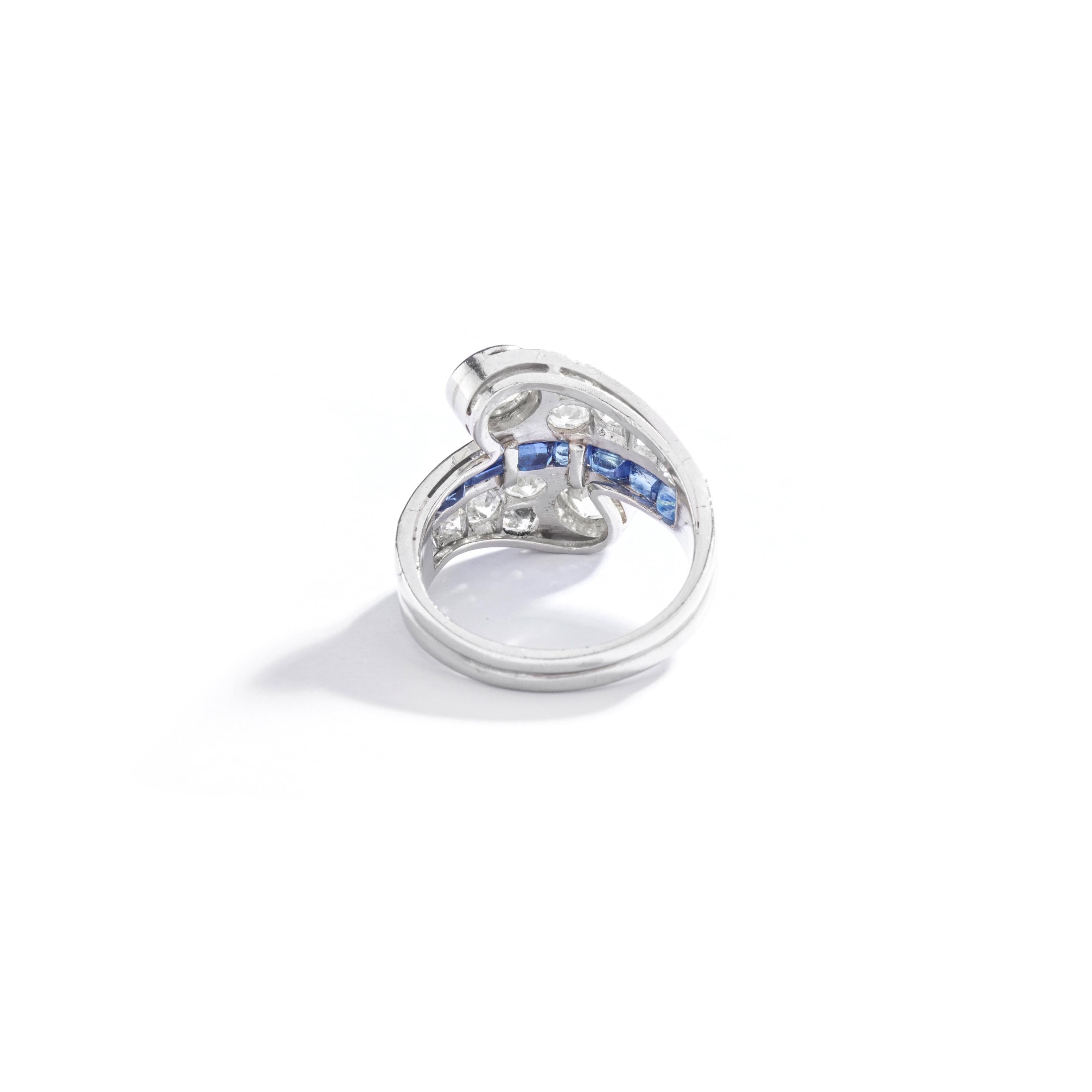 Women's or Men's Diamond Sapphire Platinum Vous et Moi Ring For Sale
