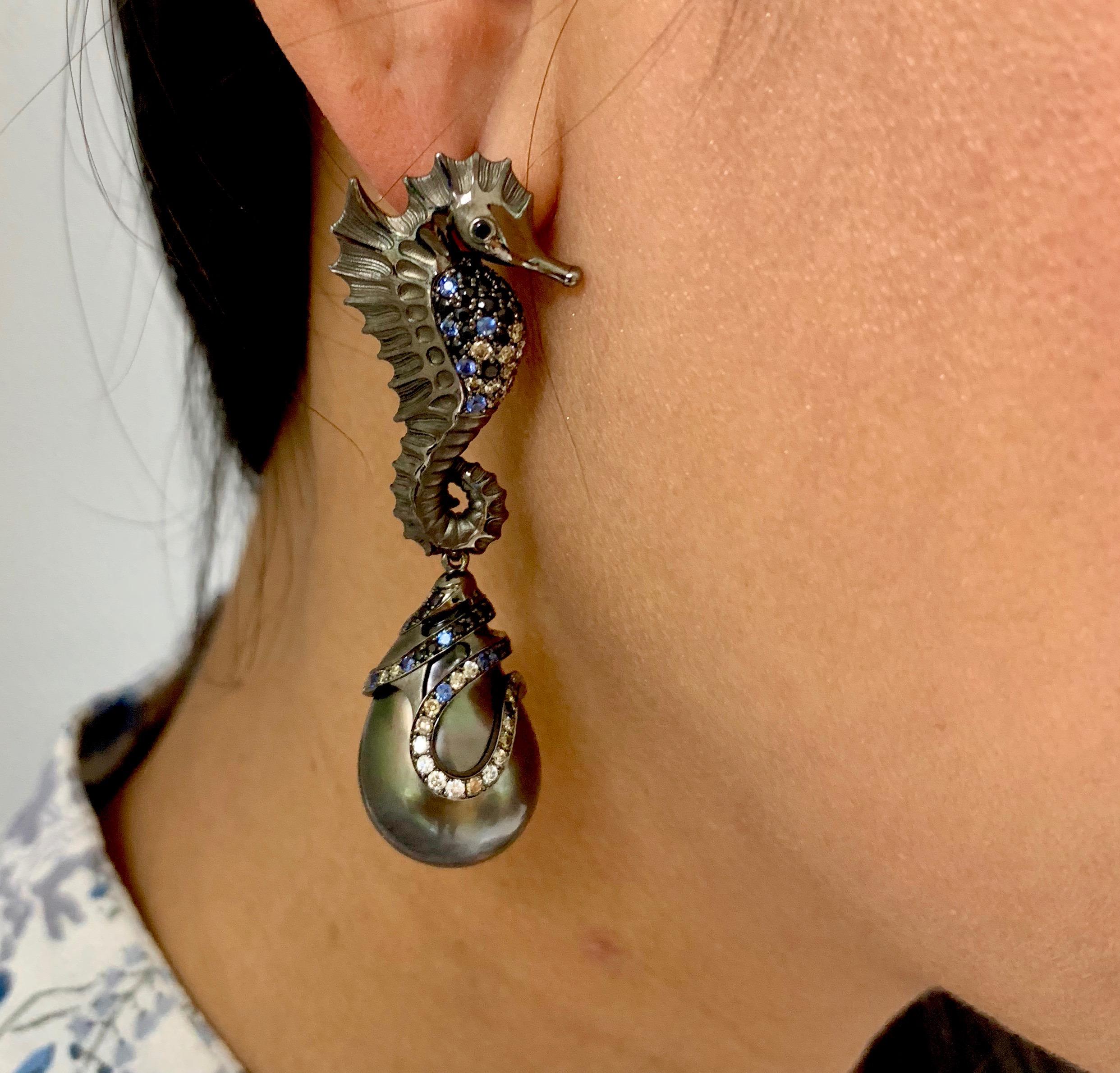 Diamond Sapphire Tahiti Pearl 18 Karat Black Gold Seahorse Earrings For Sale 2