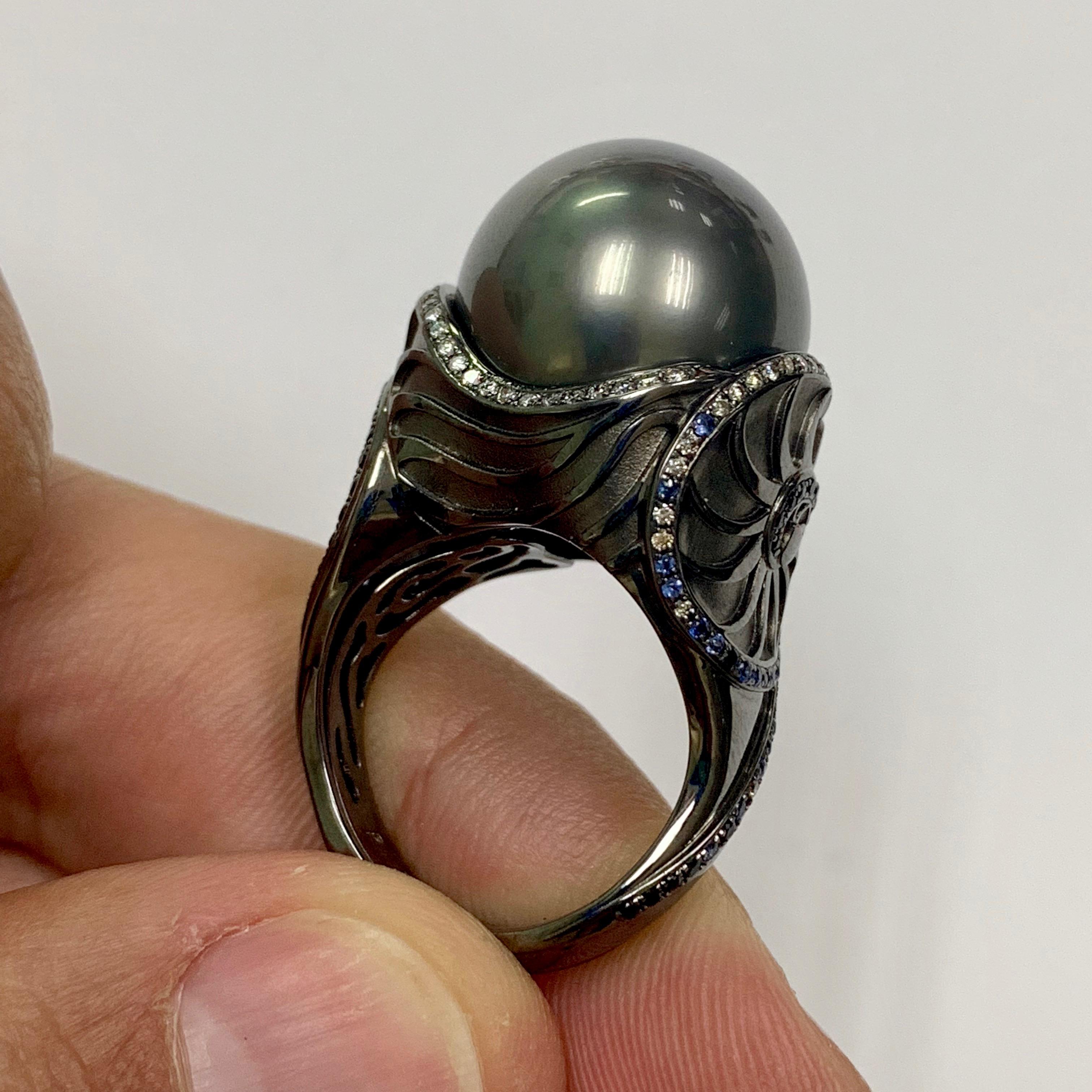 Diamond Sapphire Tahiti Pearl 18 Karat Black Gold Seashell Ring For Sale 2