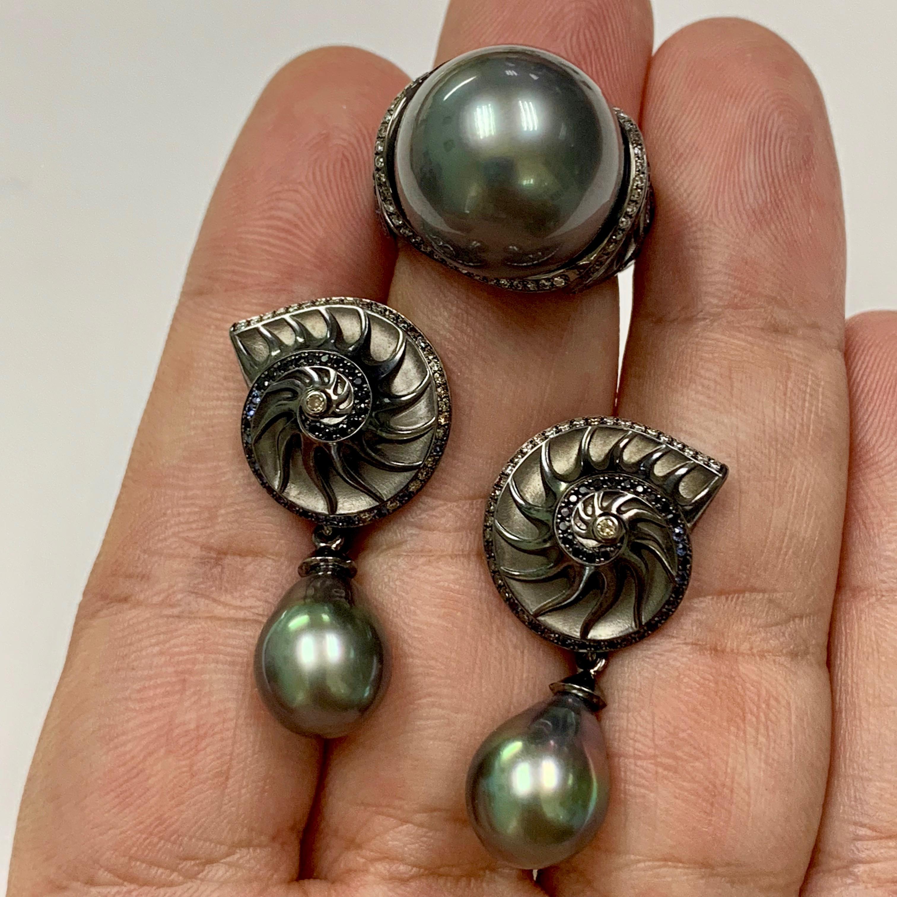 Diamond Sapphire Tahiti Pearl 18 Karat Black Gold Seashell Suite 1
