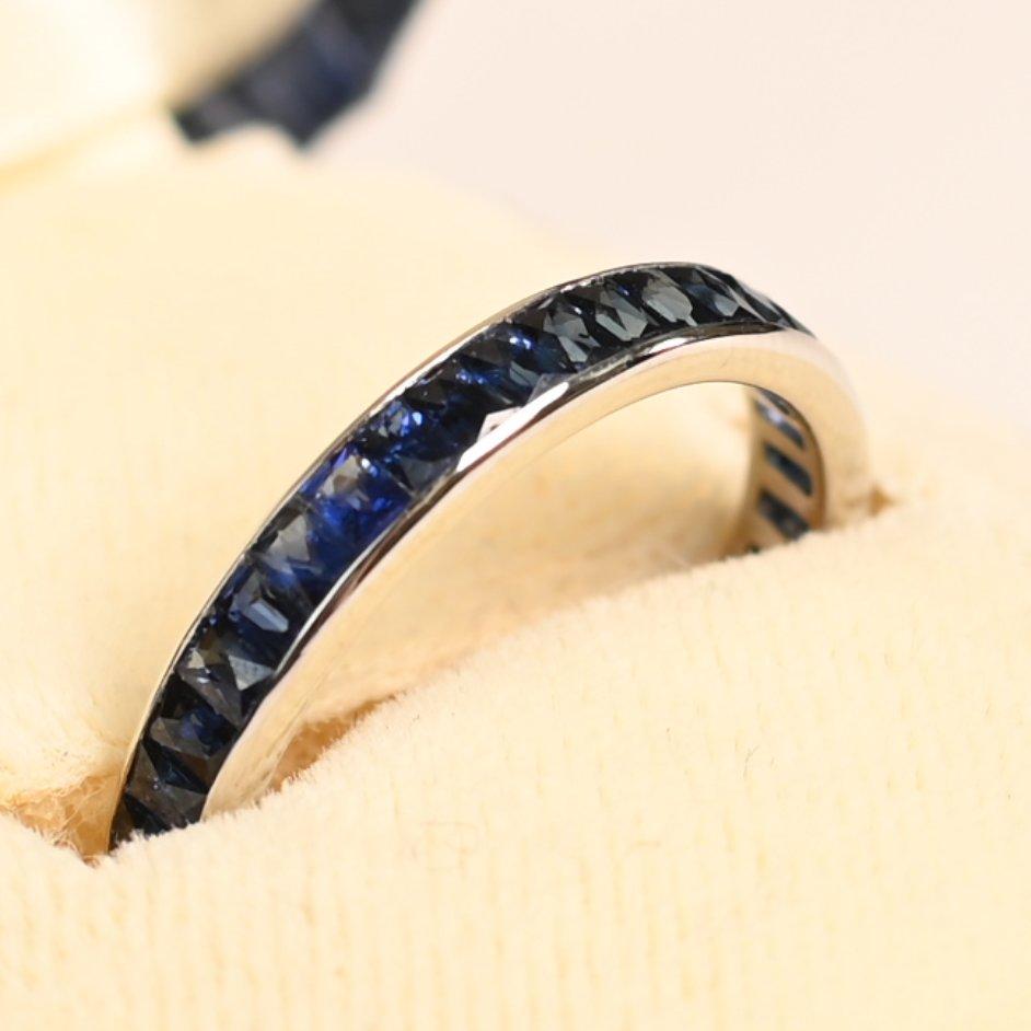 Hochzeitsring mit Diamanten und Saphiren ( ca. 2,00 kt), Platin für Damen oder Herren im Angebot