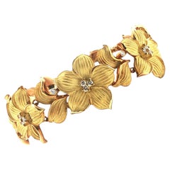 Diamond Satin Finish 18 Karat Yellow Gold Flower Link Bracelet