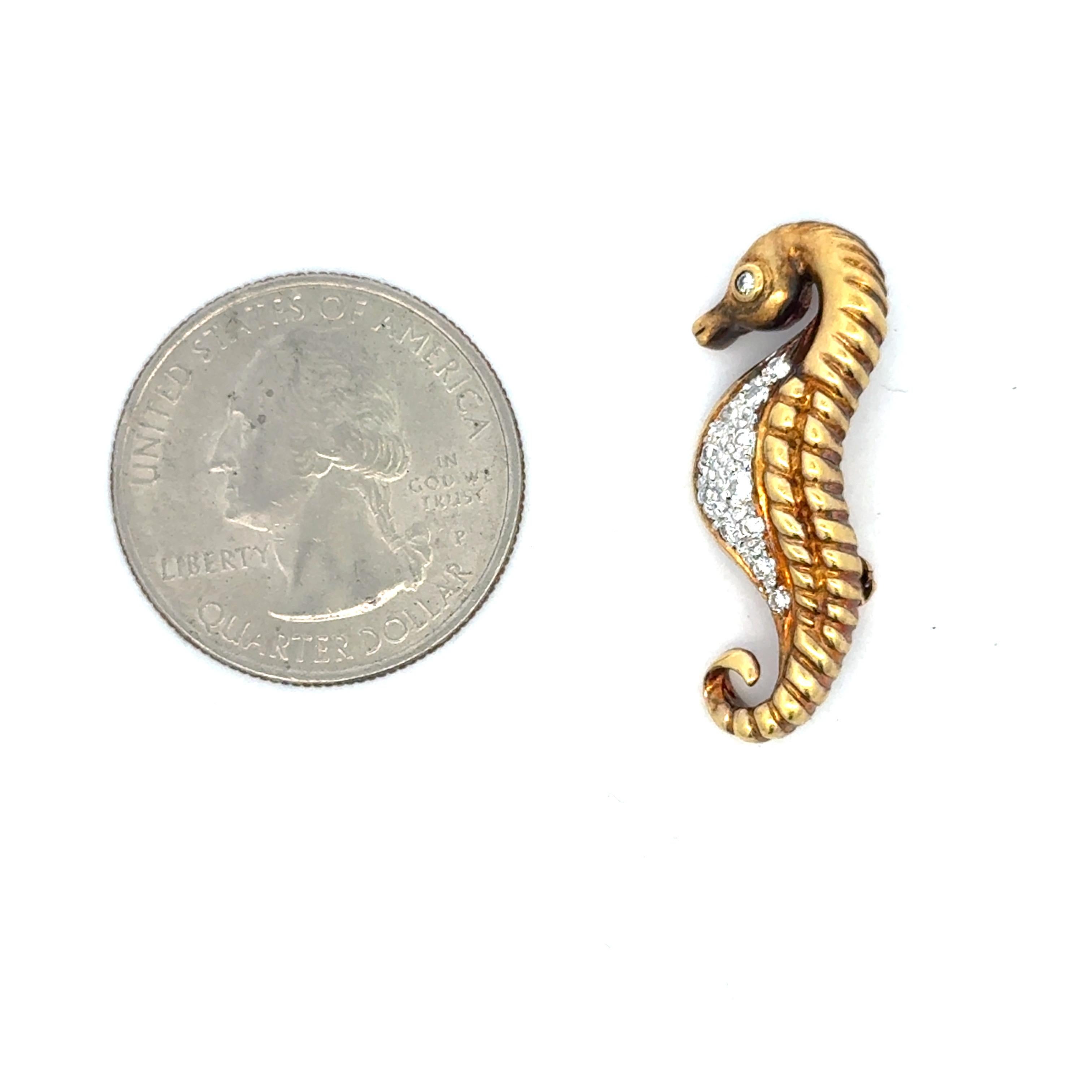 A sweet 18 karat yellow gold brooch featuring a Seahorse with 11 round brilliants weighing 0.30 carats. 

More Animal Brooches & Jewelry in Stock. 
Message for Pictures & Details.  