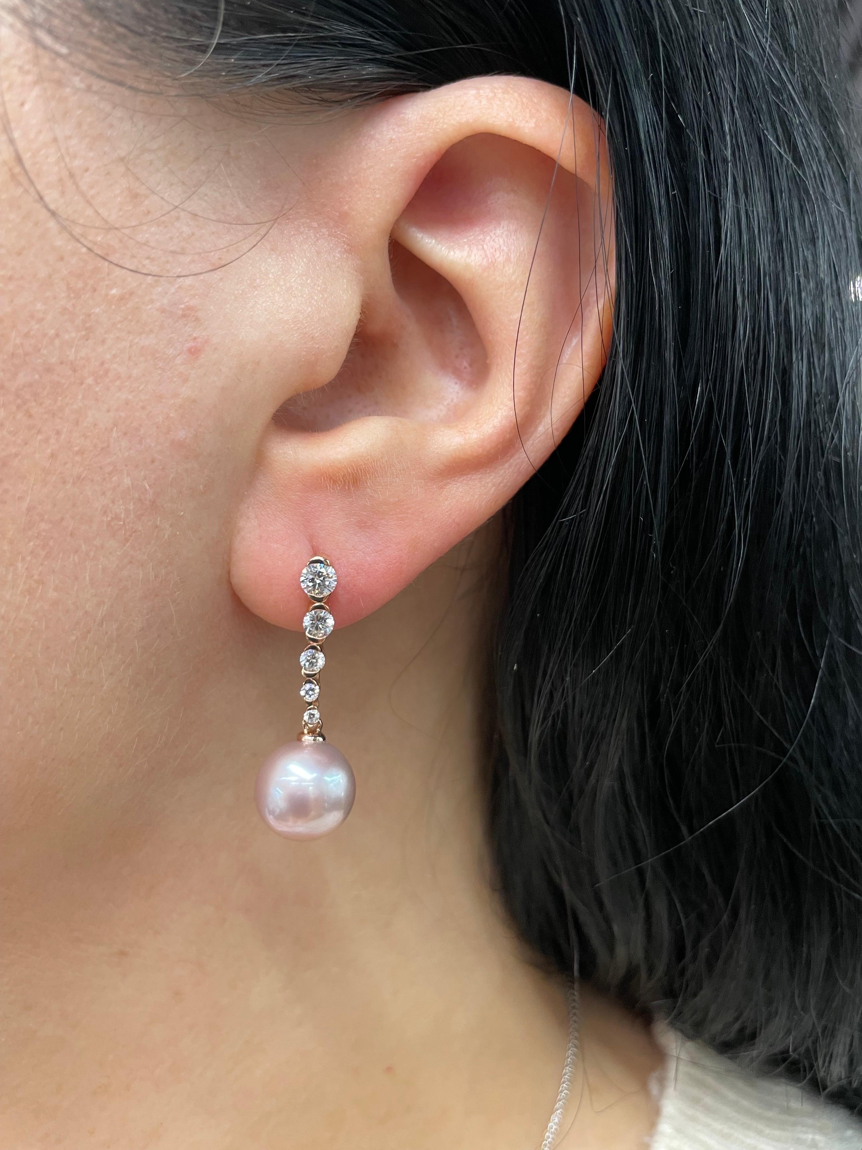 Boucles d'oreilles pendantes en perles d'eau douce roses de 0,76 carats 10-11 mm 14 carats avec diamants semi-bénisés Neuf - En vente à New York, NY
