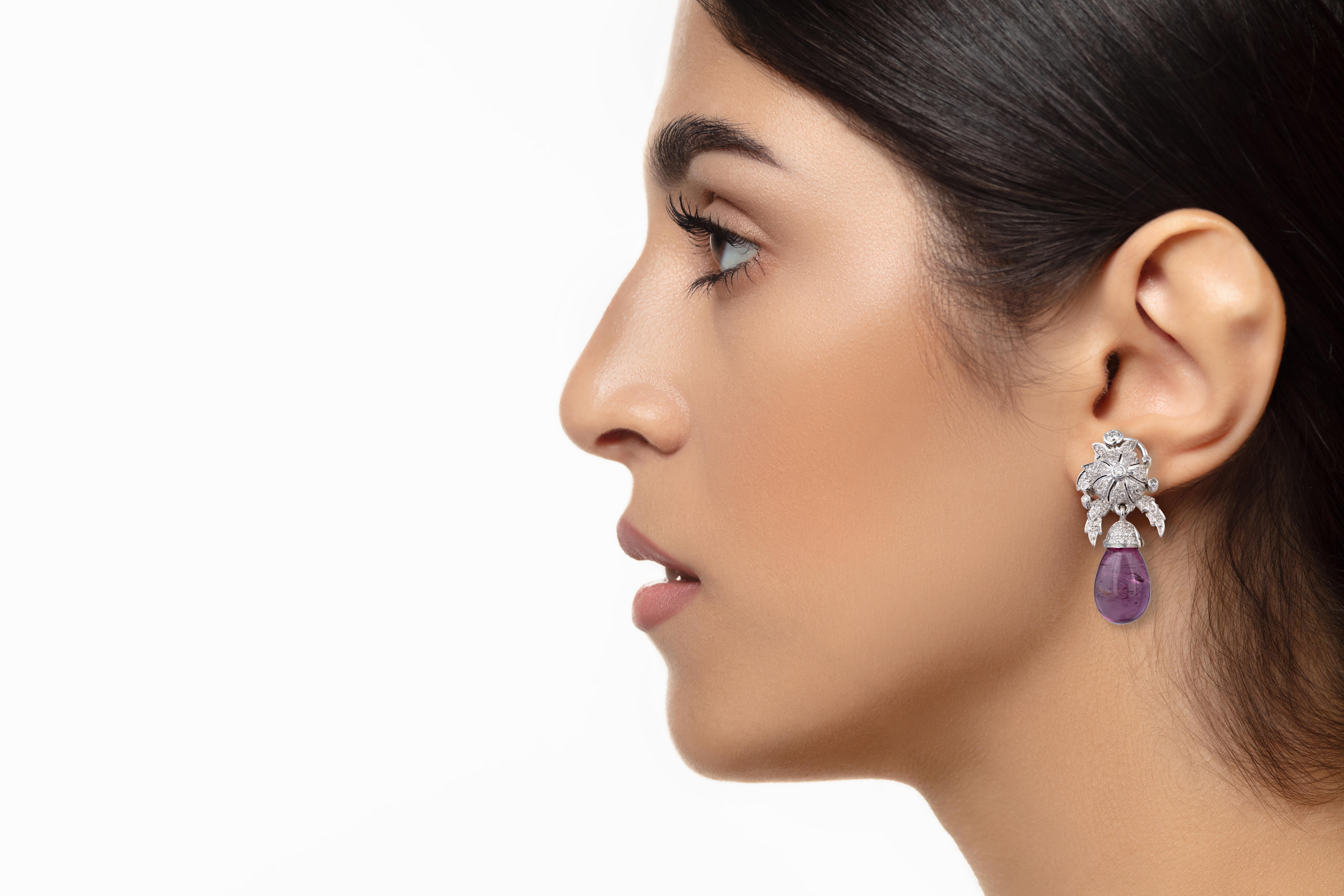 Antique Cushion Cut Diamond Semi Precious Earring in 18k gold For Sale