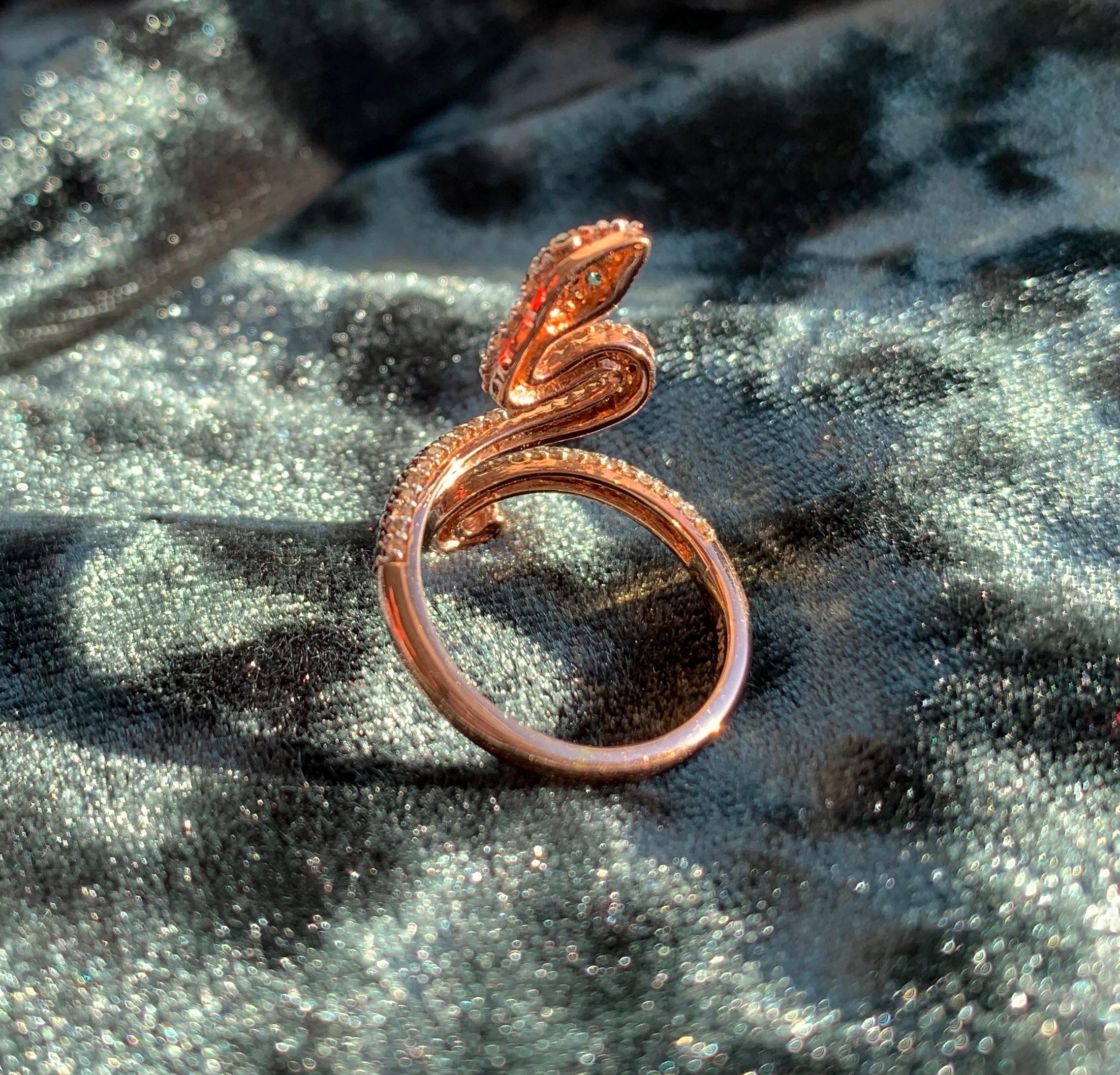 Diamond Serpent Ring in 18 Karat Rose Gold In New Condition For Sale In Fort Collins, CO