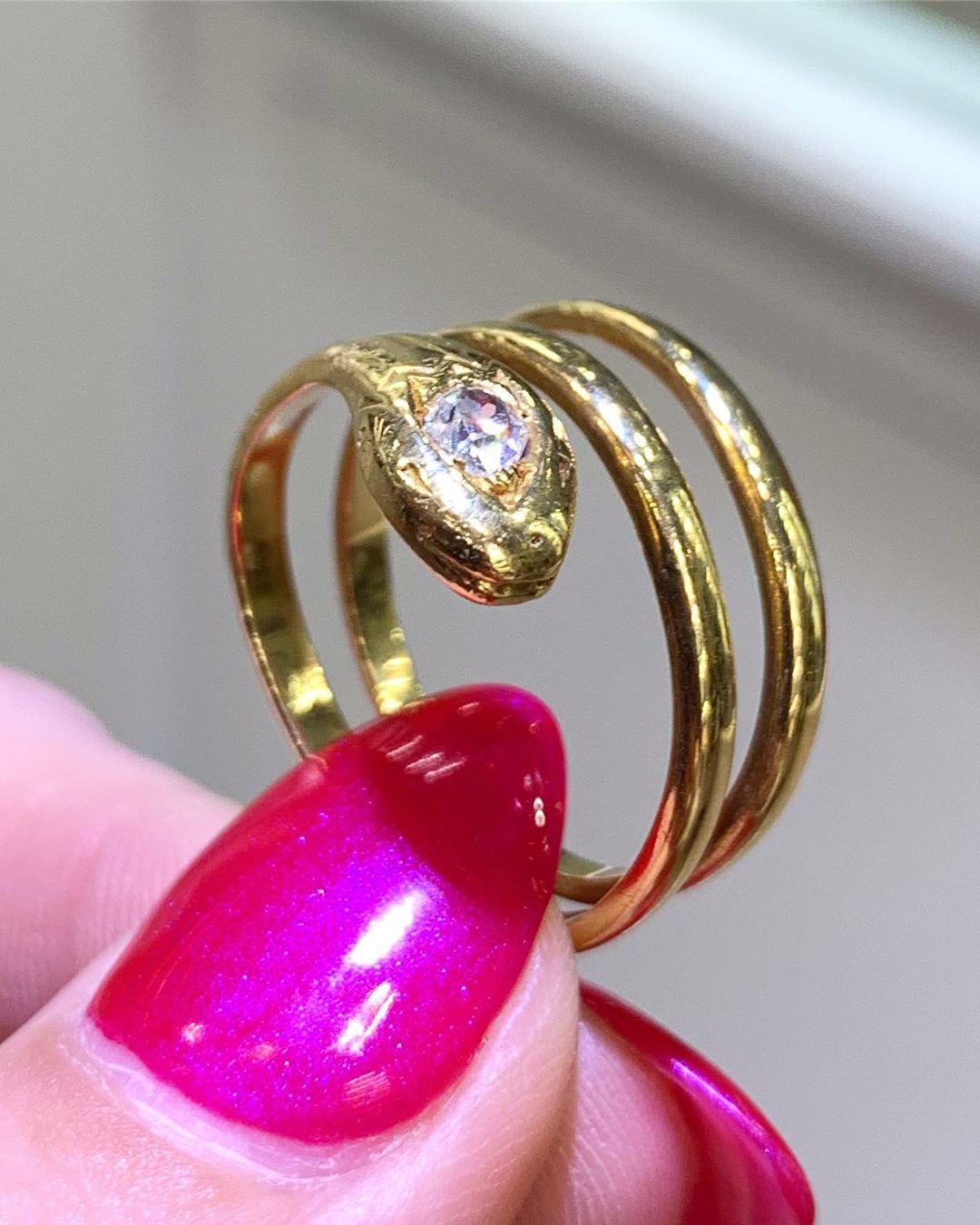 Women's or Men's Diamond Coiled Snake Ring Set in 18 Karat Yellow Gold 