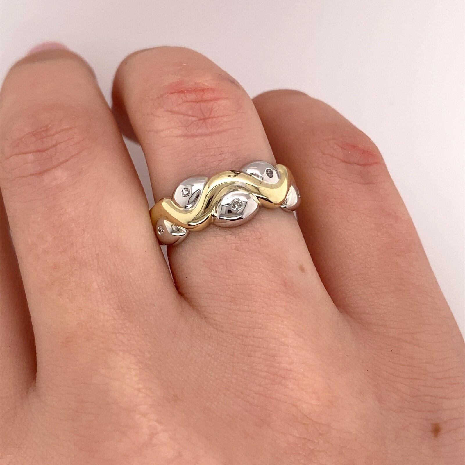 Diamond Set Dress Ring in 9ct Yellow & White God In Excellent Condition For Sale In London, GB