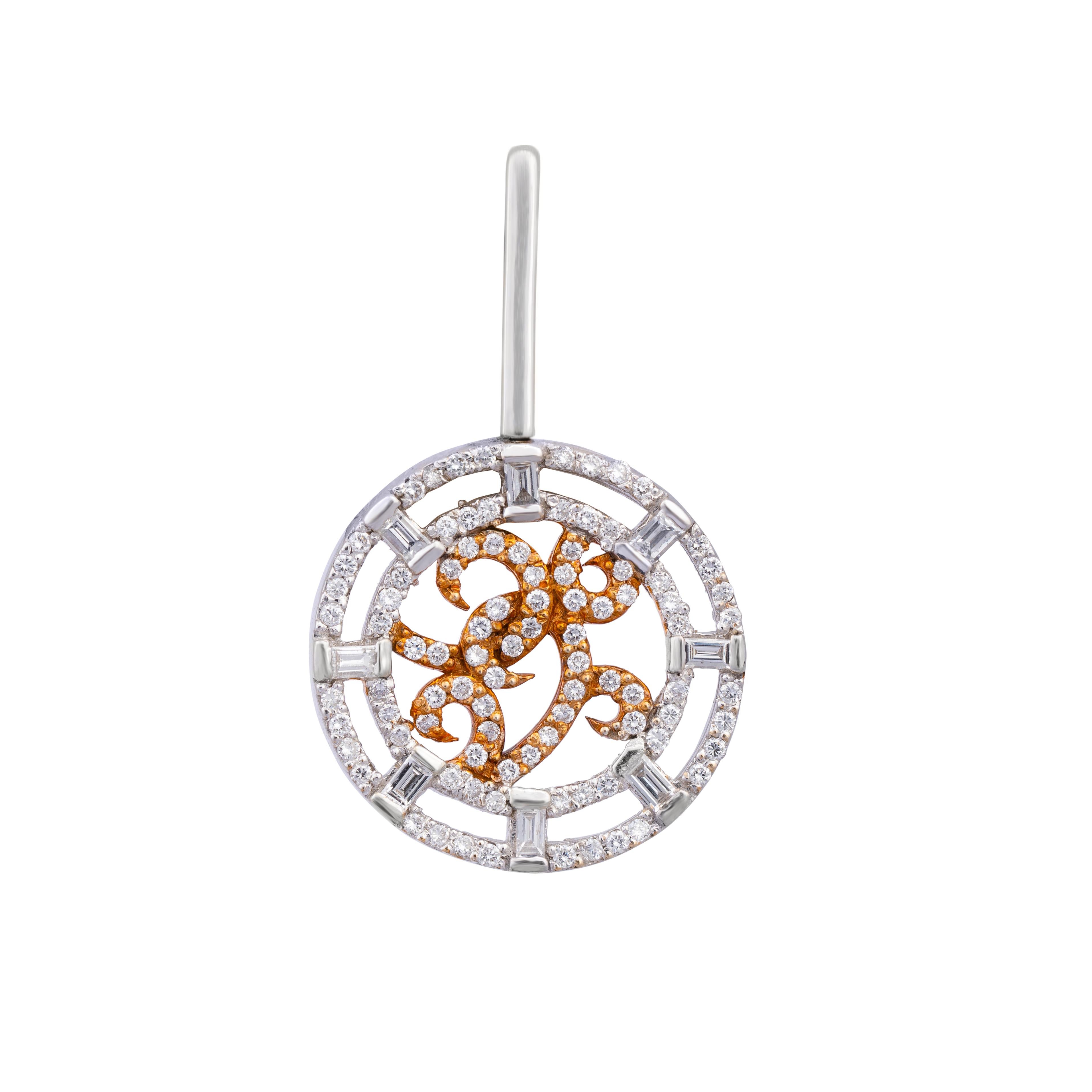 Taglio cuscino antico Diamante  pendente Set di orecchini in oro 18 carati in vendita