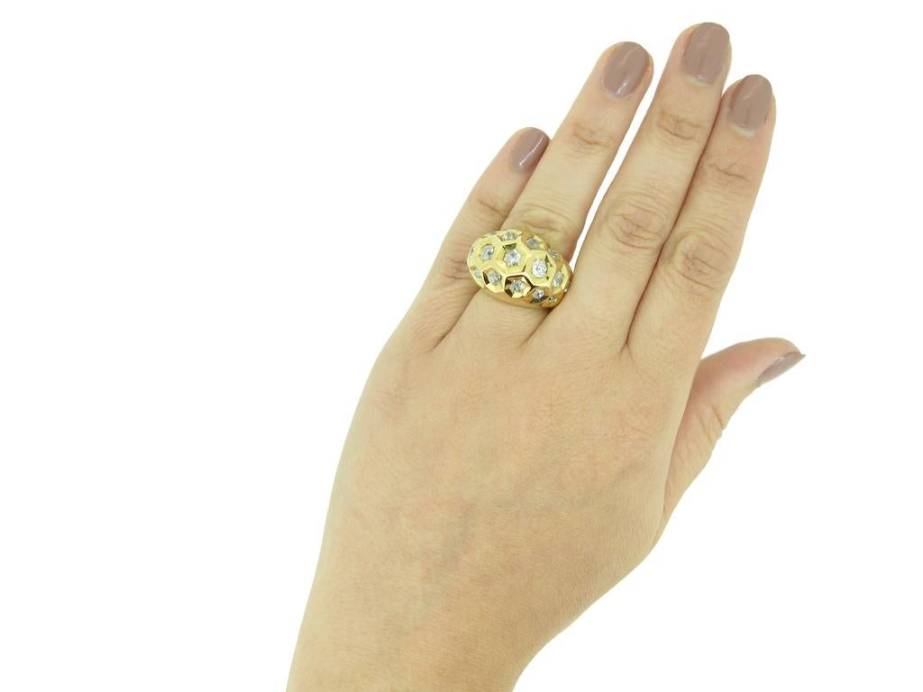 Diamond Set Honeycomb Ring by Cartier, Paris, circa 1944 In Good Condition For Sale In London, GB