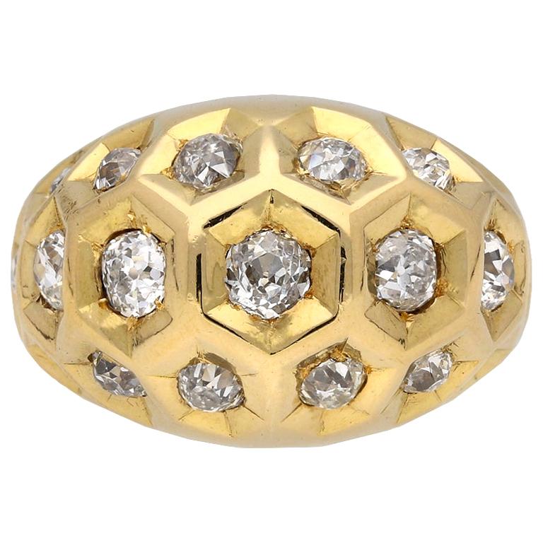 Diamond Set Honeycomb Ring by Cartier, Paris, circa 1944 For Sale