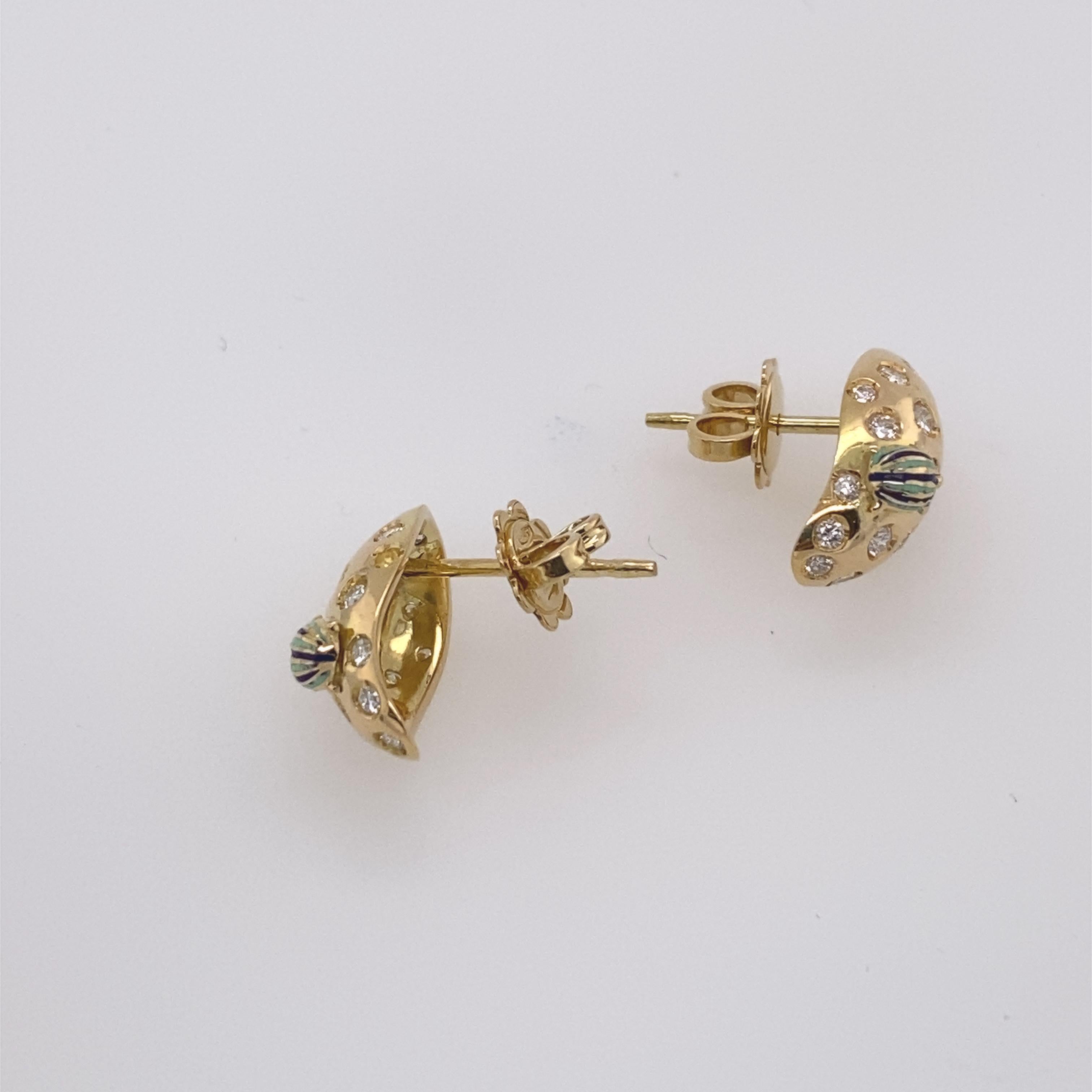 Diamond Set Ladybird Earrings in 18ct Yellow Gold In Excellent Condition For Sale In London, GB