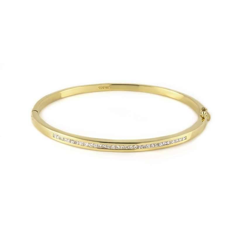 Diamond Set Yellow Gold Bangle In Excellent Condition In London, GB