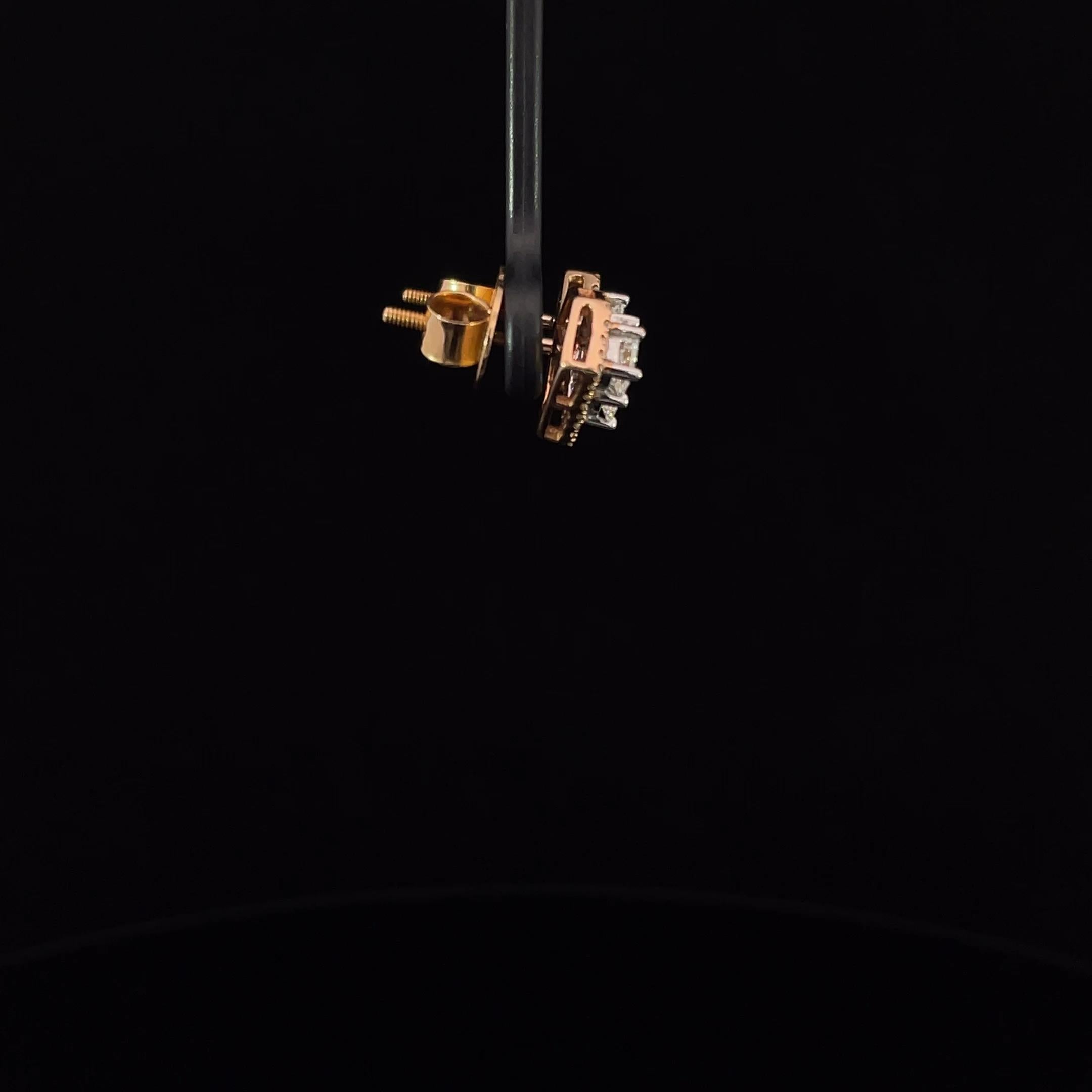 Modern Diamond Shaped 18K Gold Earring For Sale