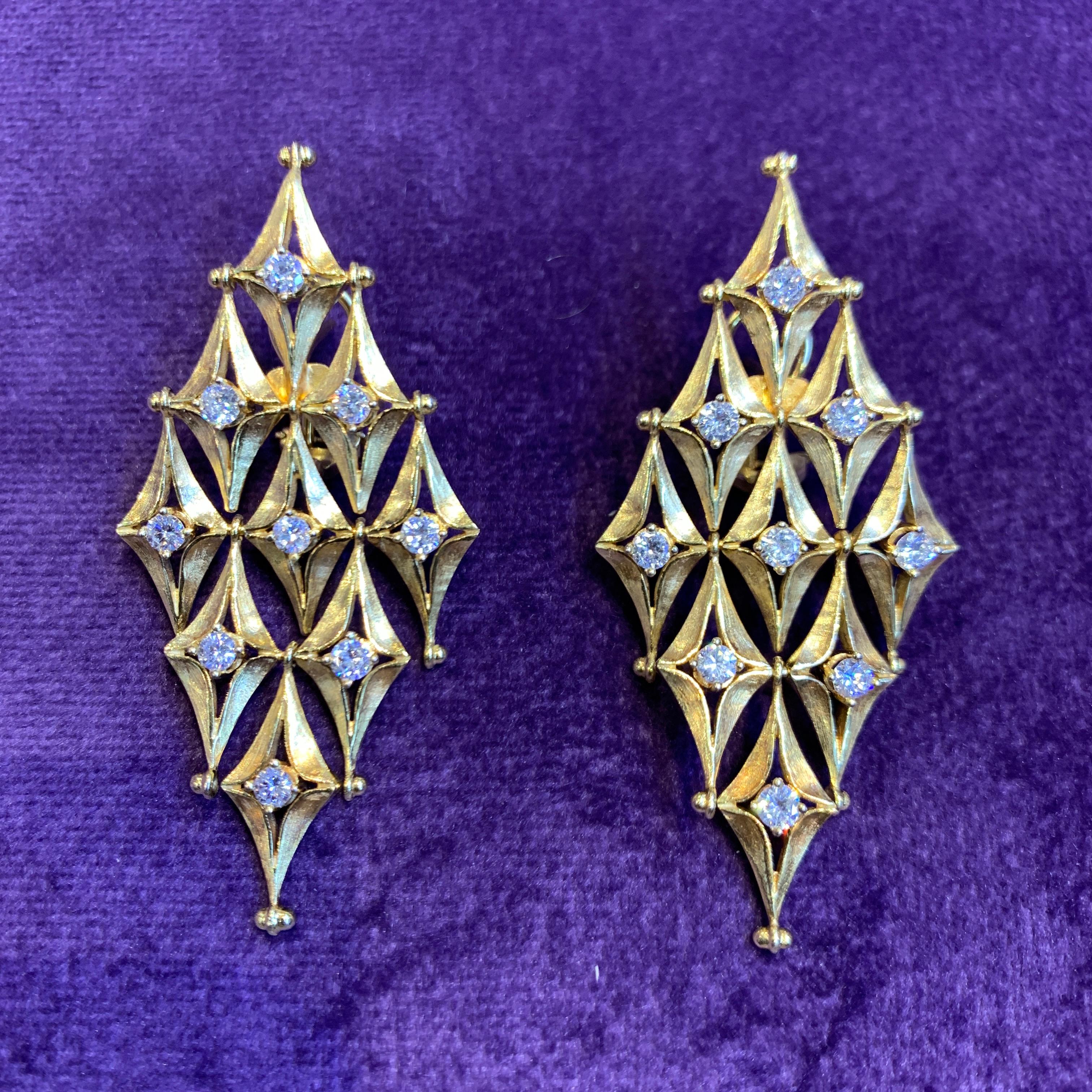 Diamond Shaped Diamond Earrings For Sale 3