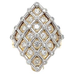 Bague en or bicolore et diamants en forme de diamant
