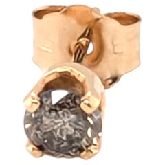 Orecchino singolo con diamante coniato da .25ct Salt & Pepper in oro giallo 14K a 4 punte