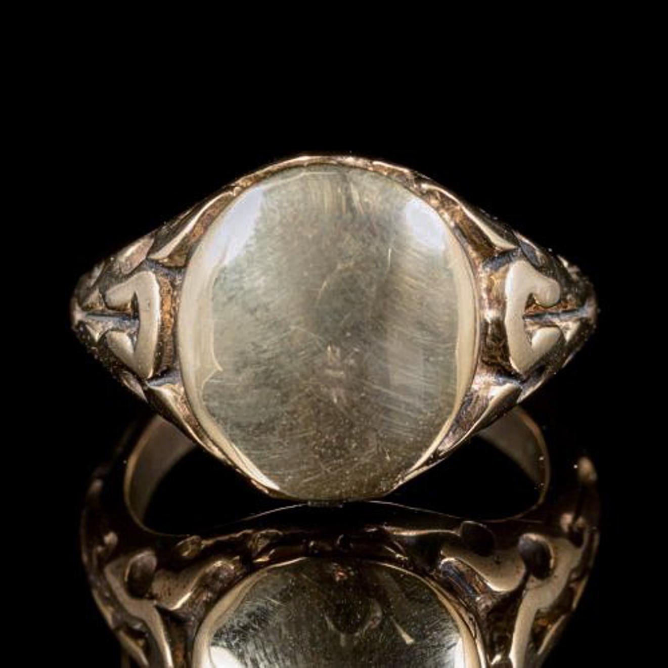 Georgian Diamond Skull Locket Ring 18 Carat Gold Memento Mori For Sale
