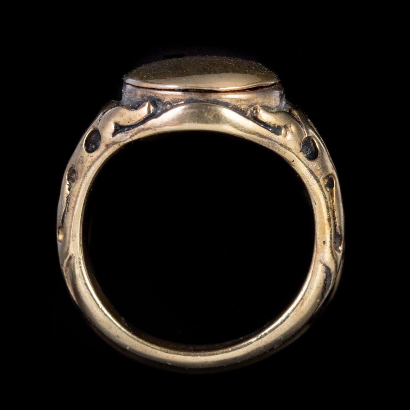 Diamond Skull Locket Ring 18 Carat Gold Memento Mori For Sale 1