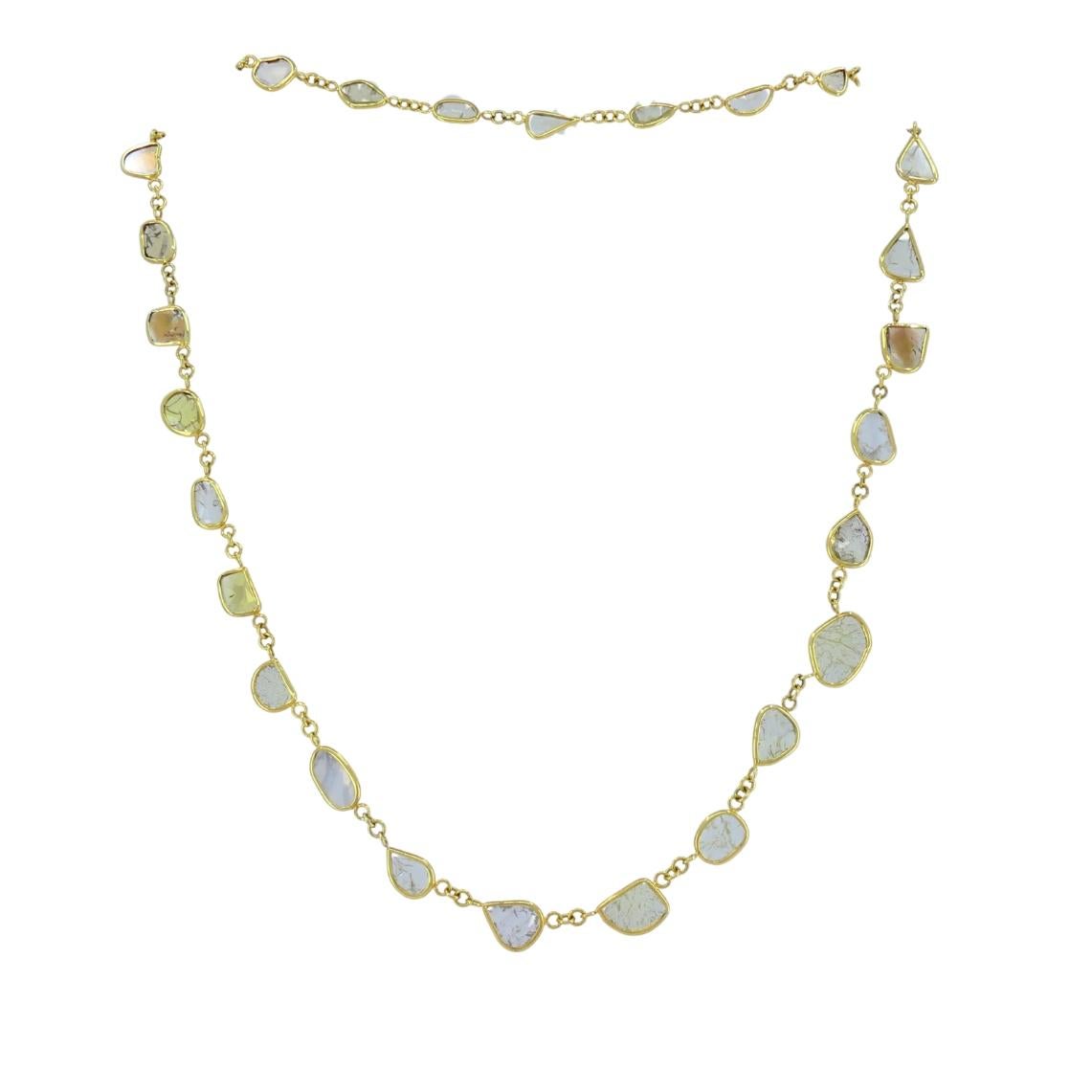 Taille mixte Collier à tranches de diamants en or 18k et diamant gris en vente