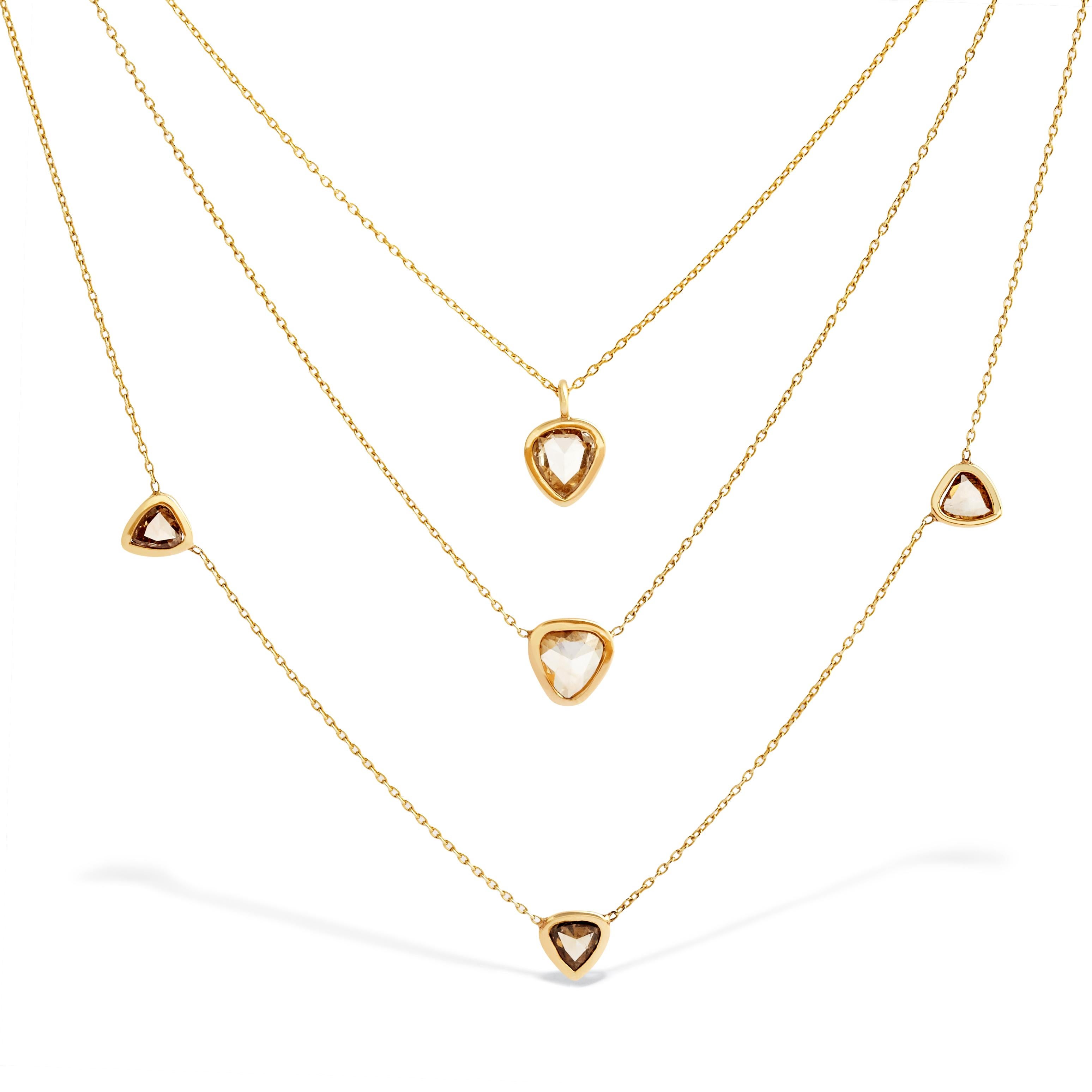Collana con ciondolo a fetta di diamante in oro 18 carati di Allison Bryan in vendita 1