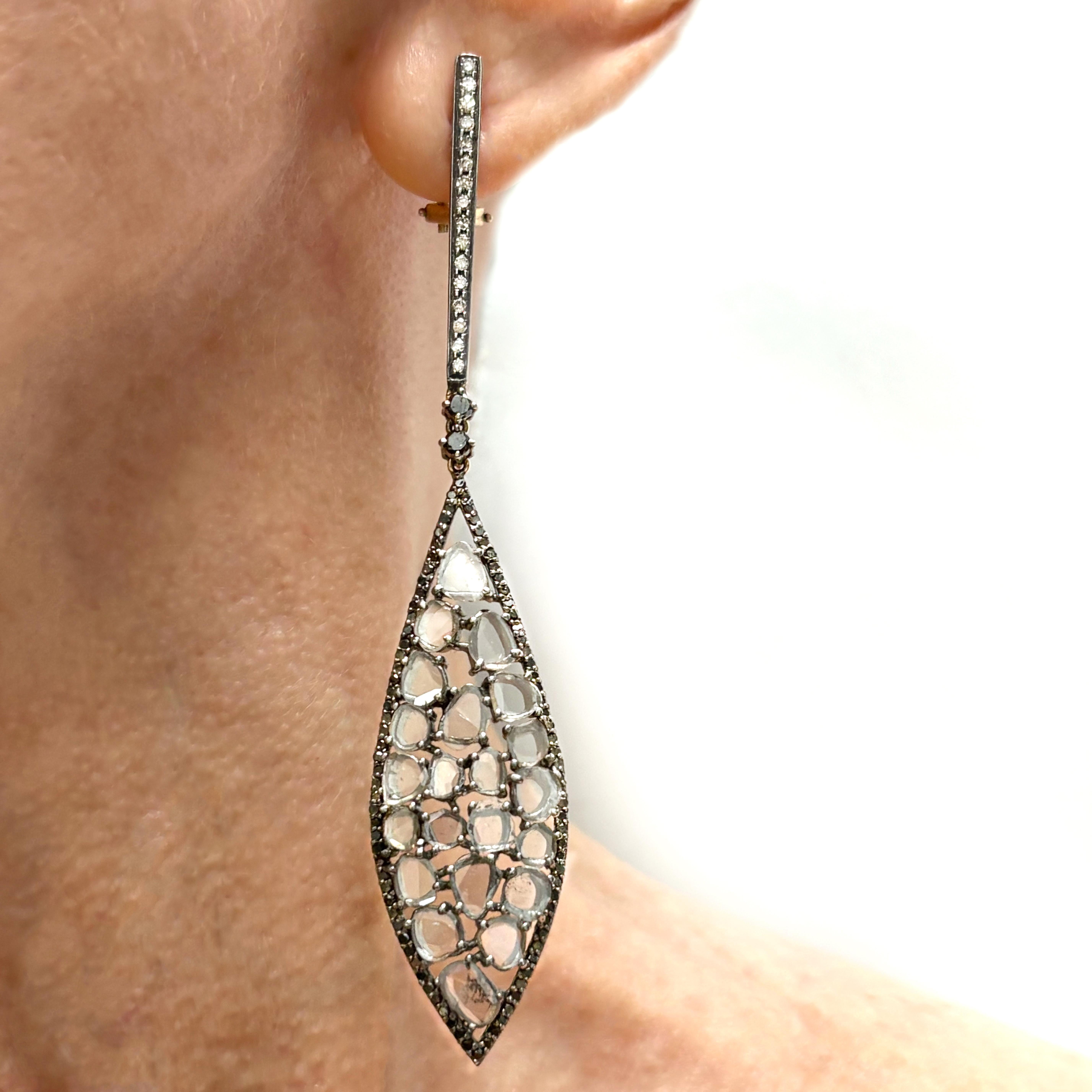 Taglio rotondo Orecchini a fette di diamante con pavé di diamanti in vendita