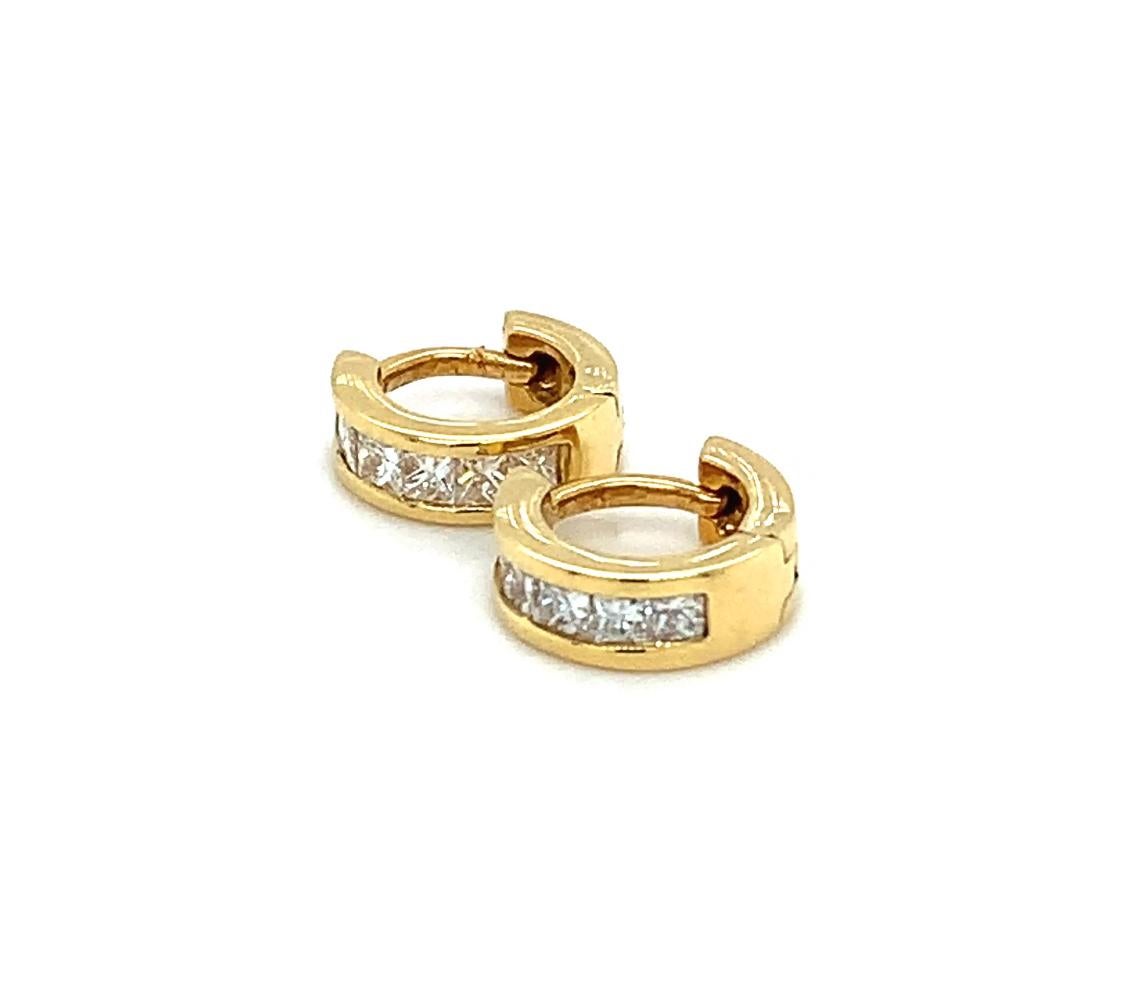 Princess Cut Diamond small hoop earrings 18k yellow gold For Sale