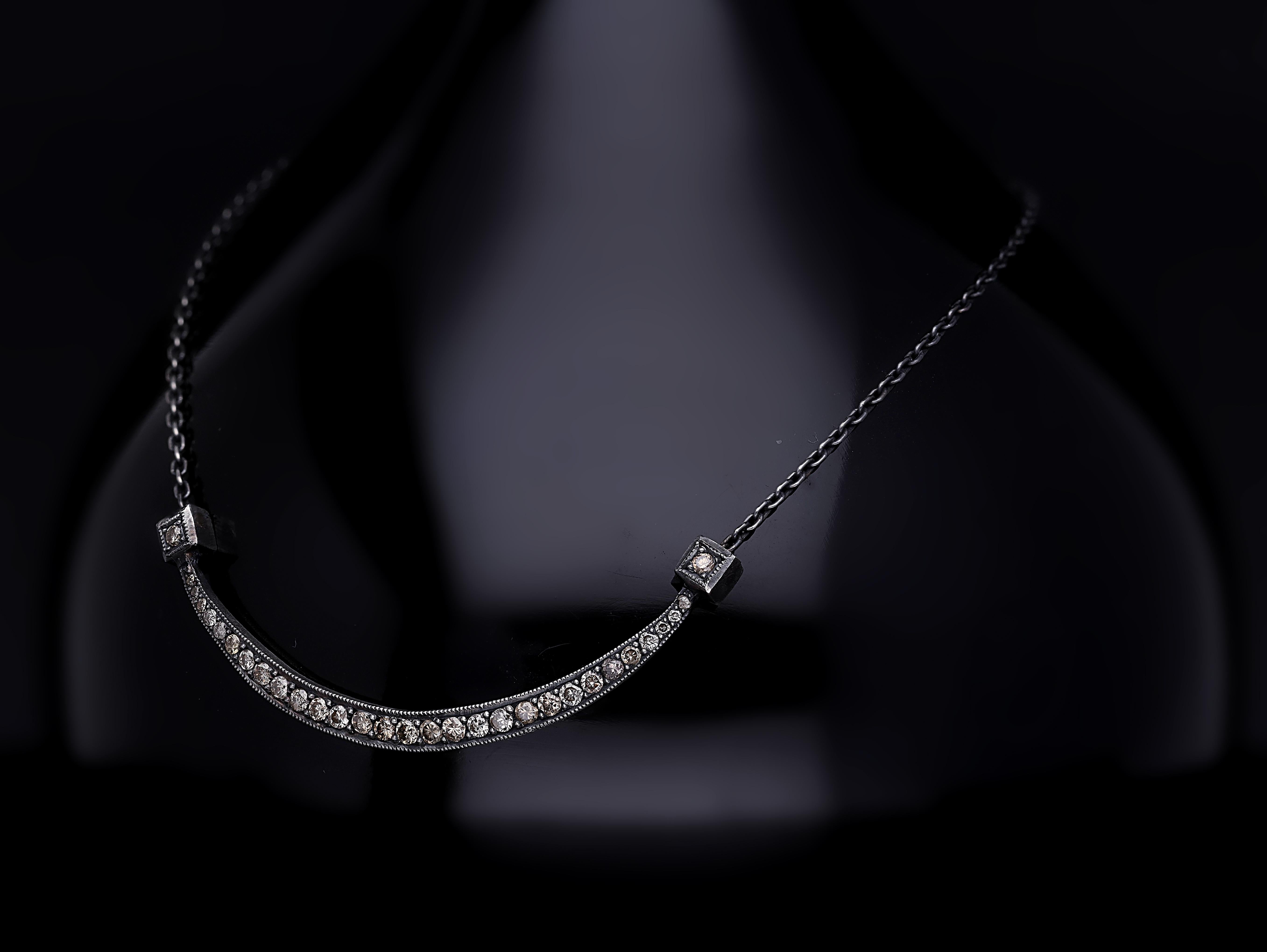 Silber Diamant Lächeln Bar Halskette (Zeitgenössisch) im Angebot