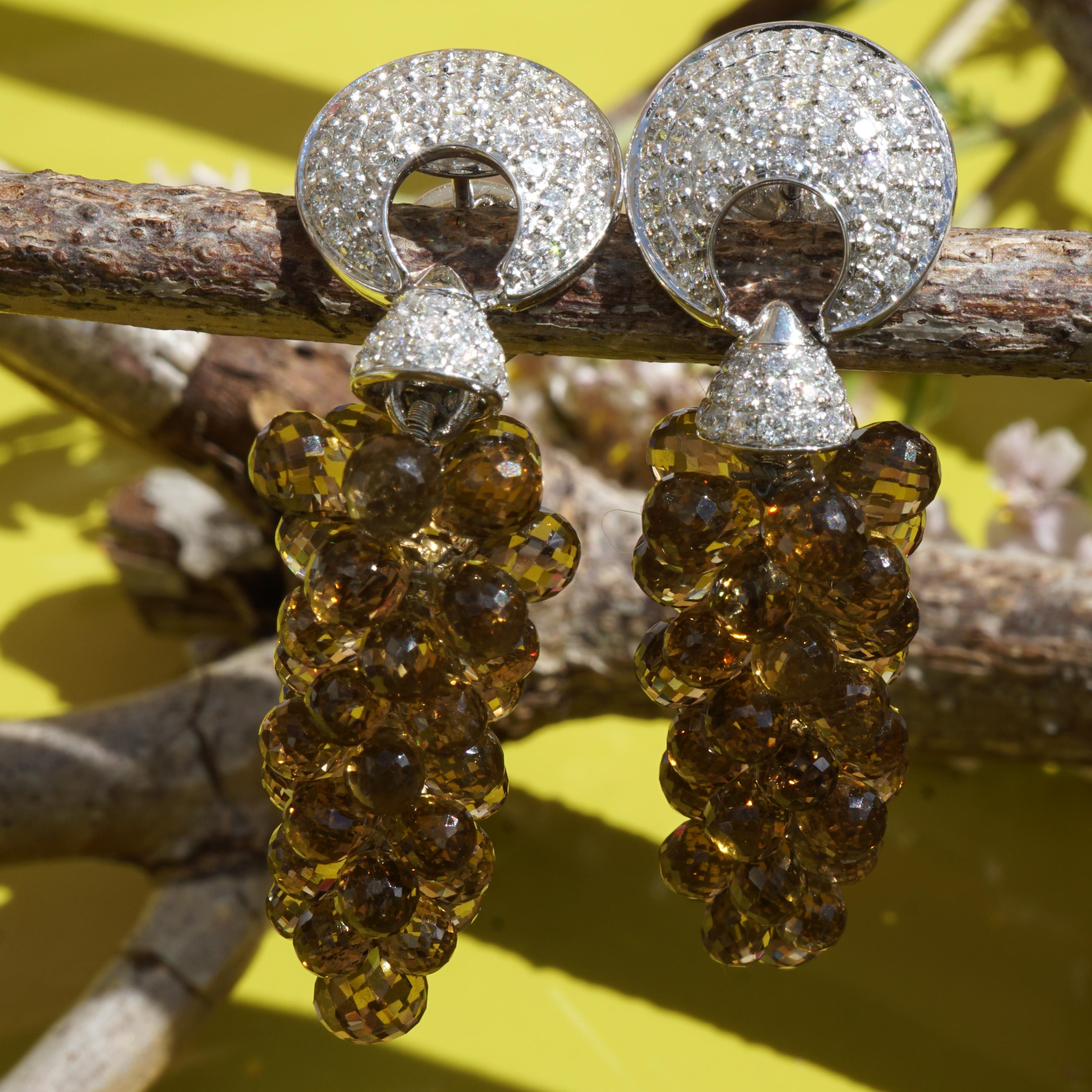 Brilliant 1.31 ct W/VS Smokey Quartz Earrings White Gold in the Shape of Grapes For Sale 2