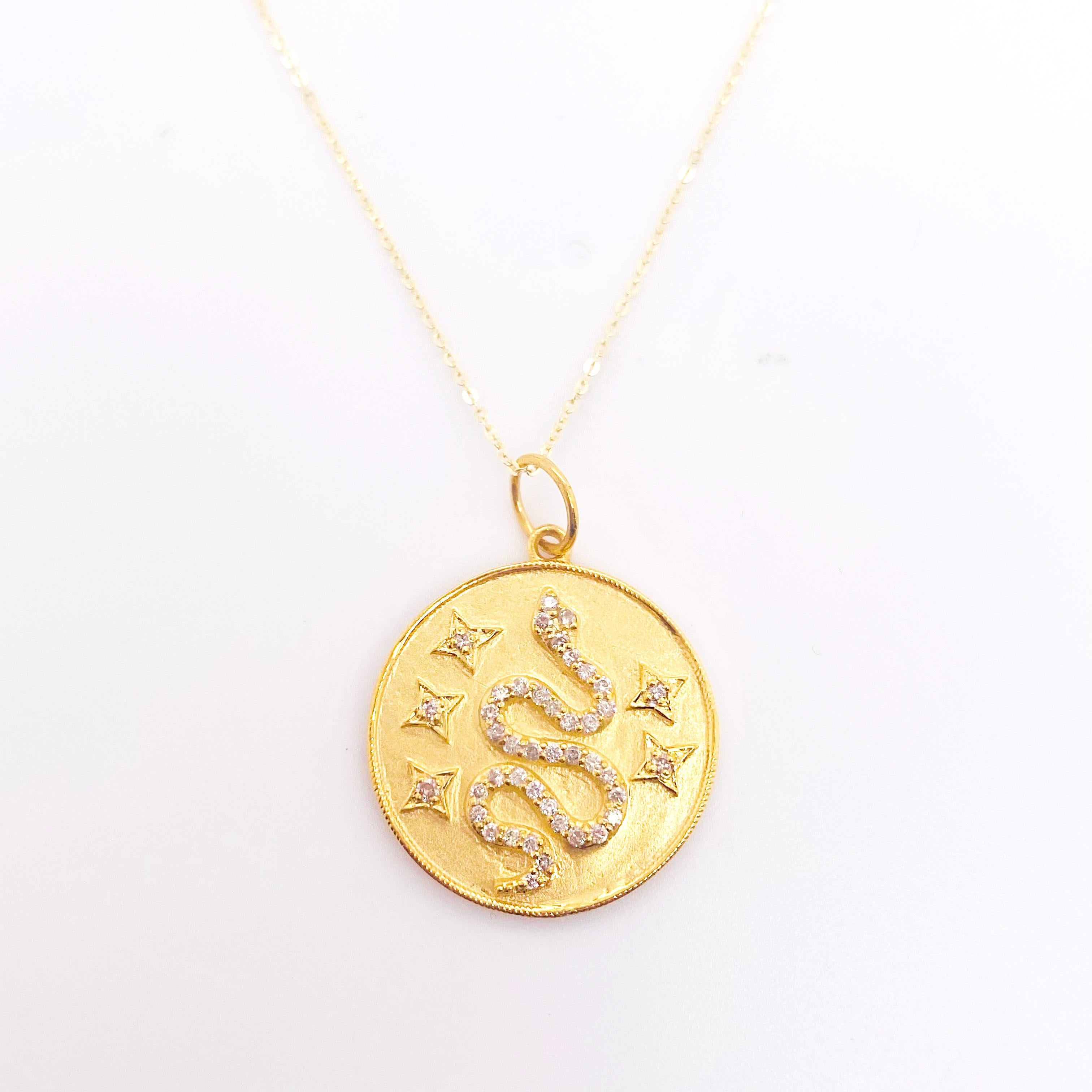 Serpent Snake Necklace, Diamonds in Yellow Gold, Snake Disk Pendant Necklace In New Condition For Sale In Austin, TX