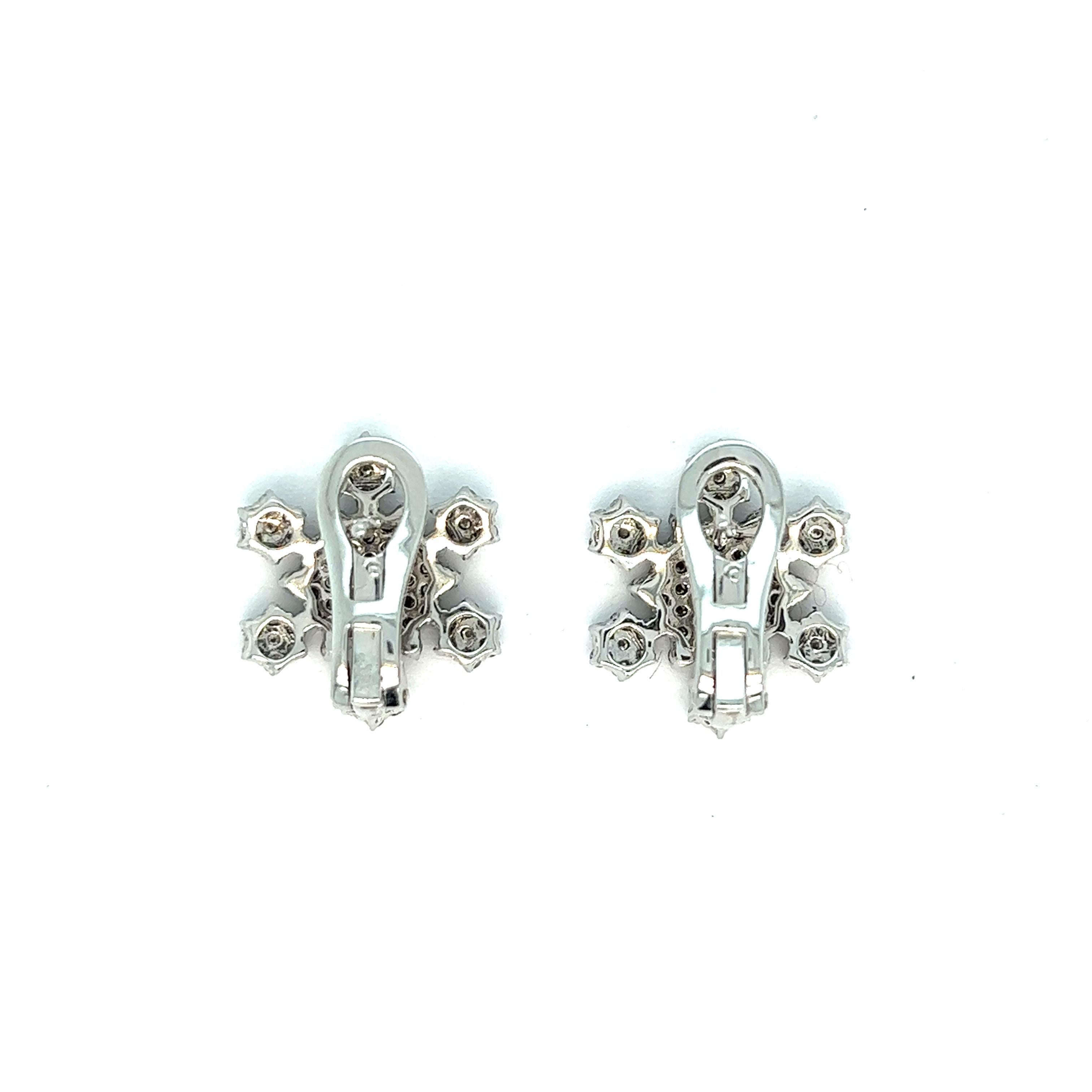 Round Cut Diamond Snowflake Earrings For Sale