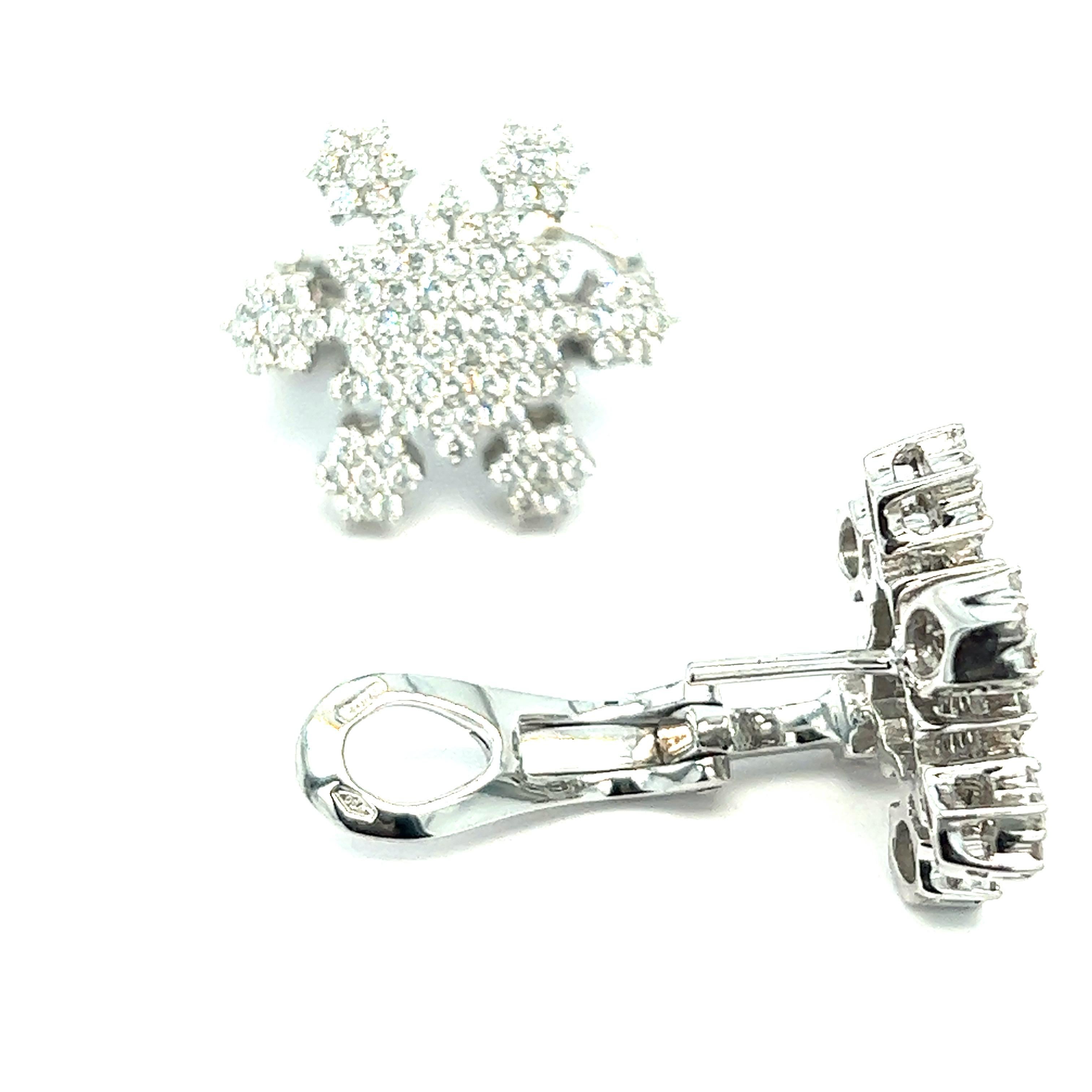 Diamond Snowflake Earrings In Excellent Condition For Sale In New York, NY
