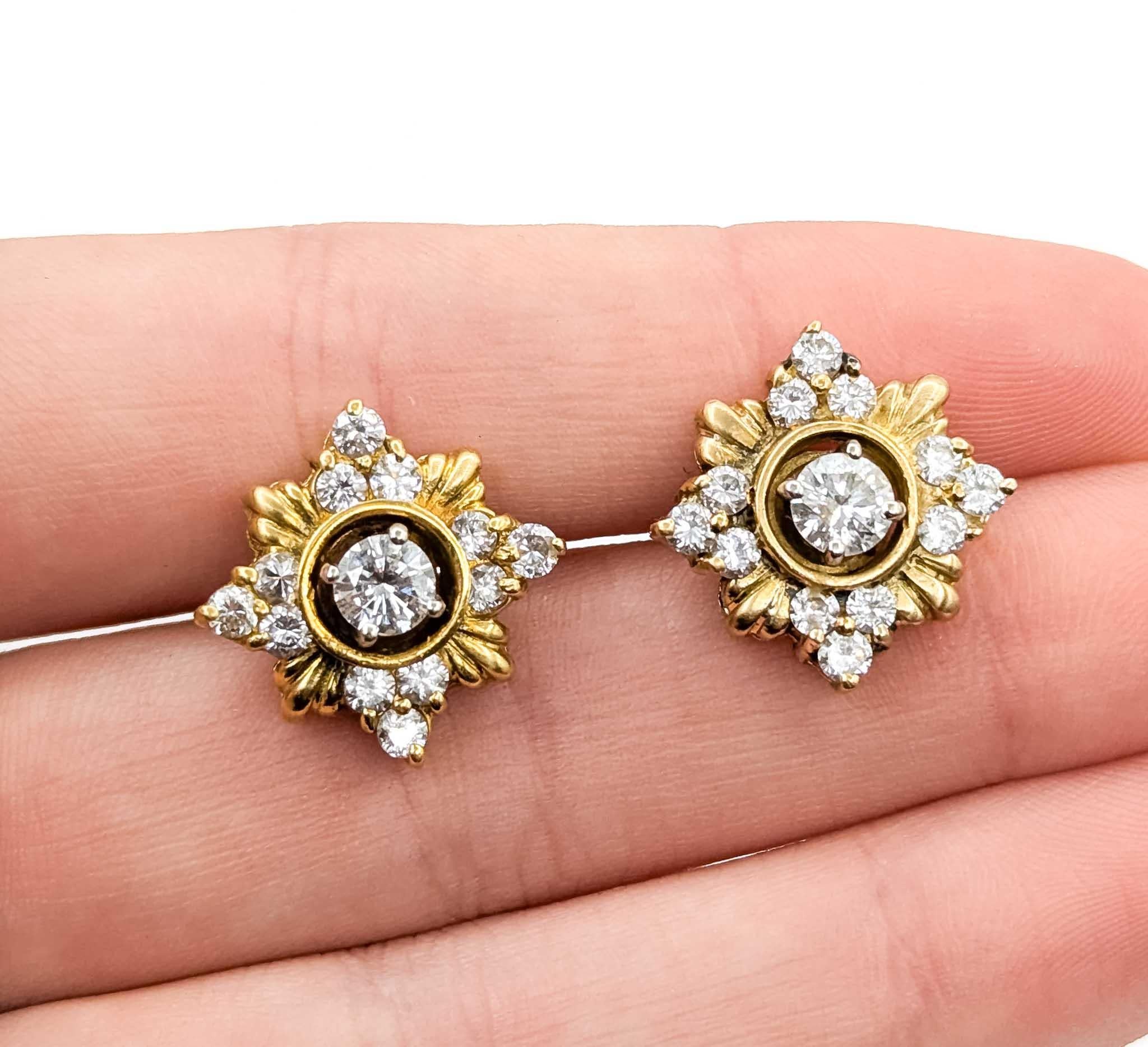 Diamond Snowflake Earrings in 18k Yellow Gold

Introducing these exquisite diamond earrings, crafted in luxurious 18k yellow gold and designed to resemble delicate snowflakes. The earrings showcase a stunning array of 1.86 carats in total weight of