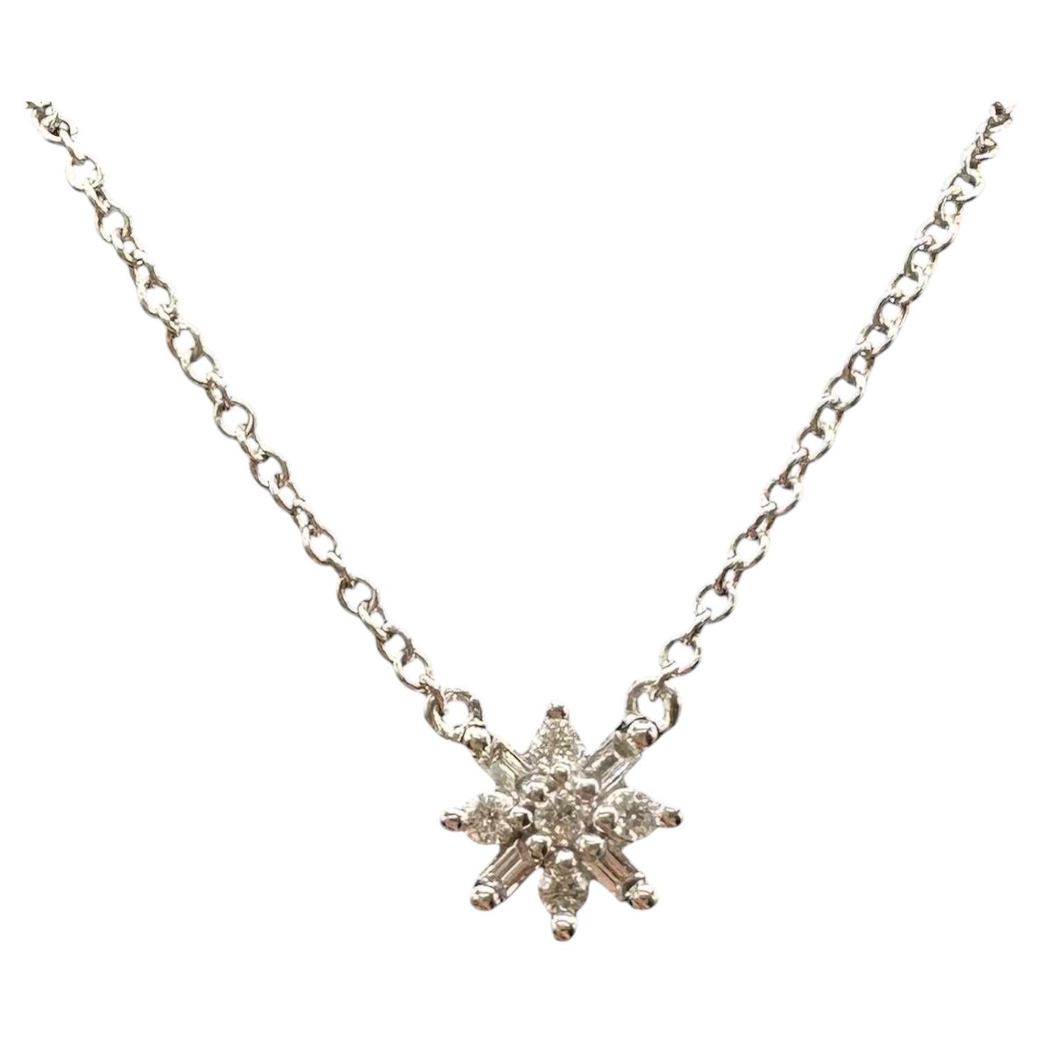 Collier « Flocon de neige » en diamants, or blanc 10 carats, 0,10 ct, 41 cm, neuf