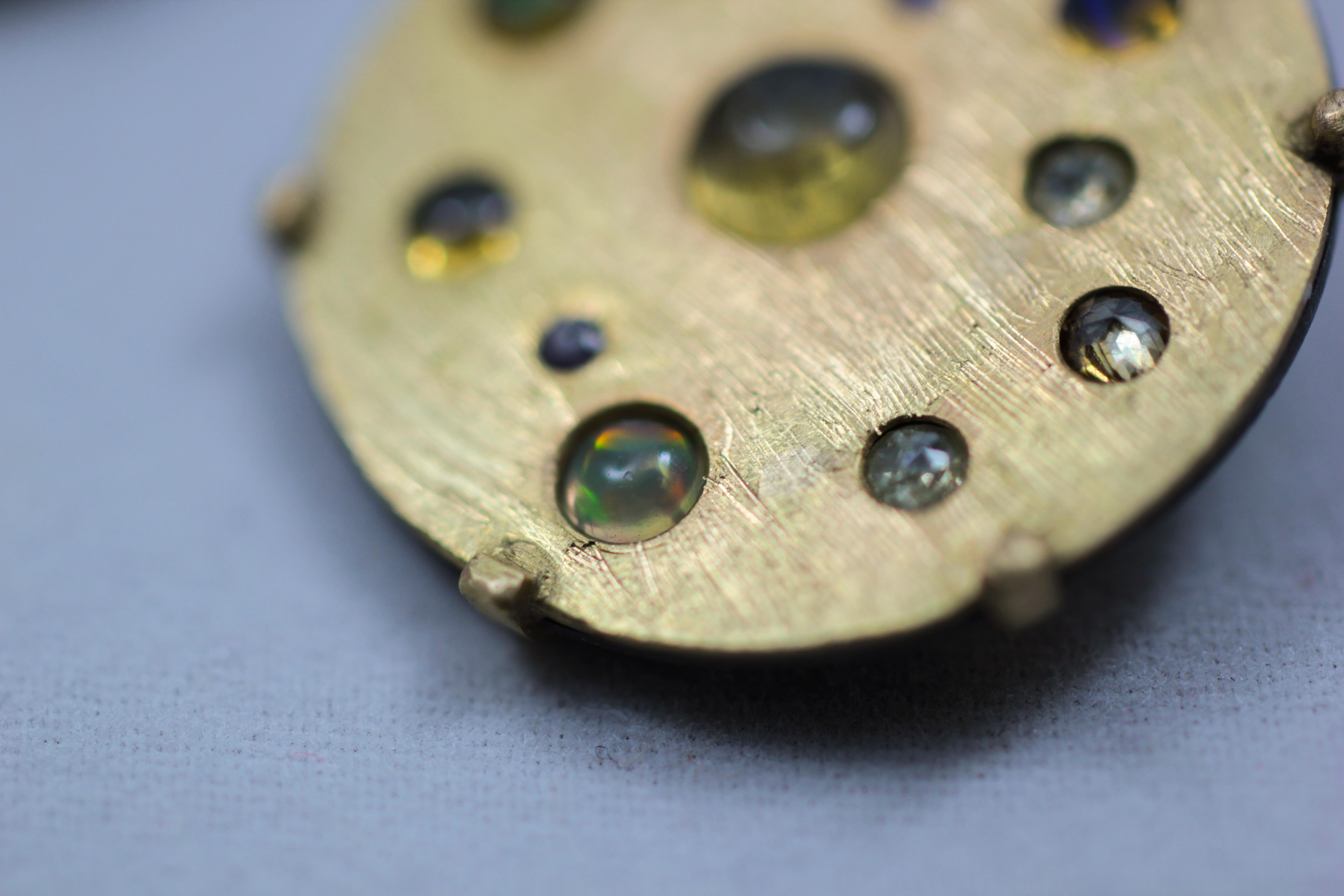 Contemporain Pendants d'oreilles contemporains en or fin et argent massif 21-22 carats avec diamants en vente