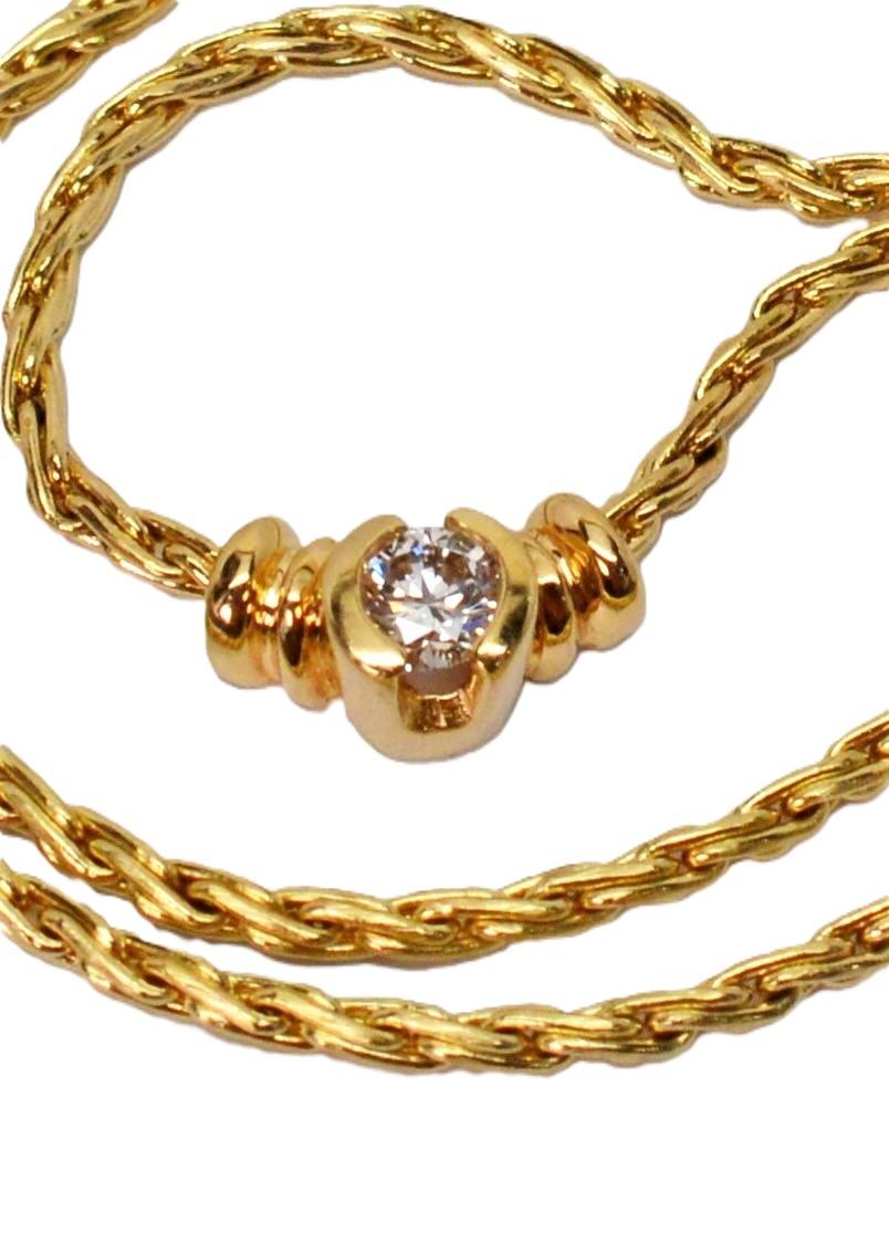 Collier ras du cou solitaire en or jaune 14 carats avec diamants Excellent état - En vente à Mount Kisco, NY