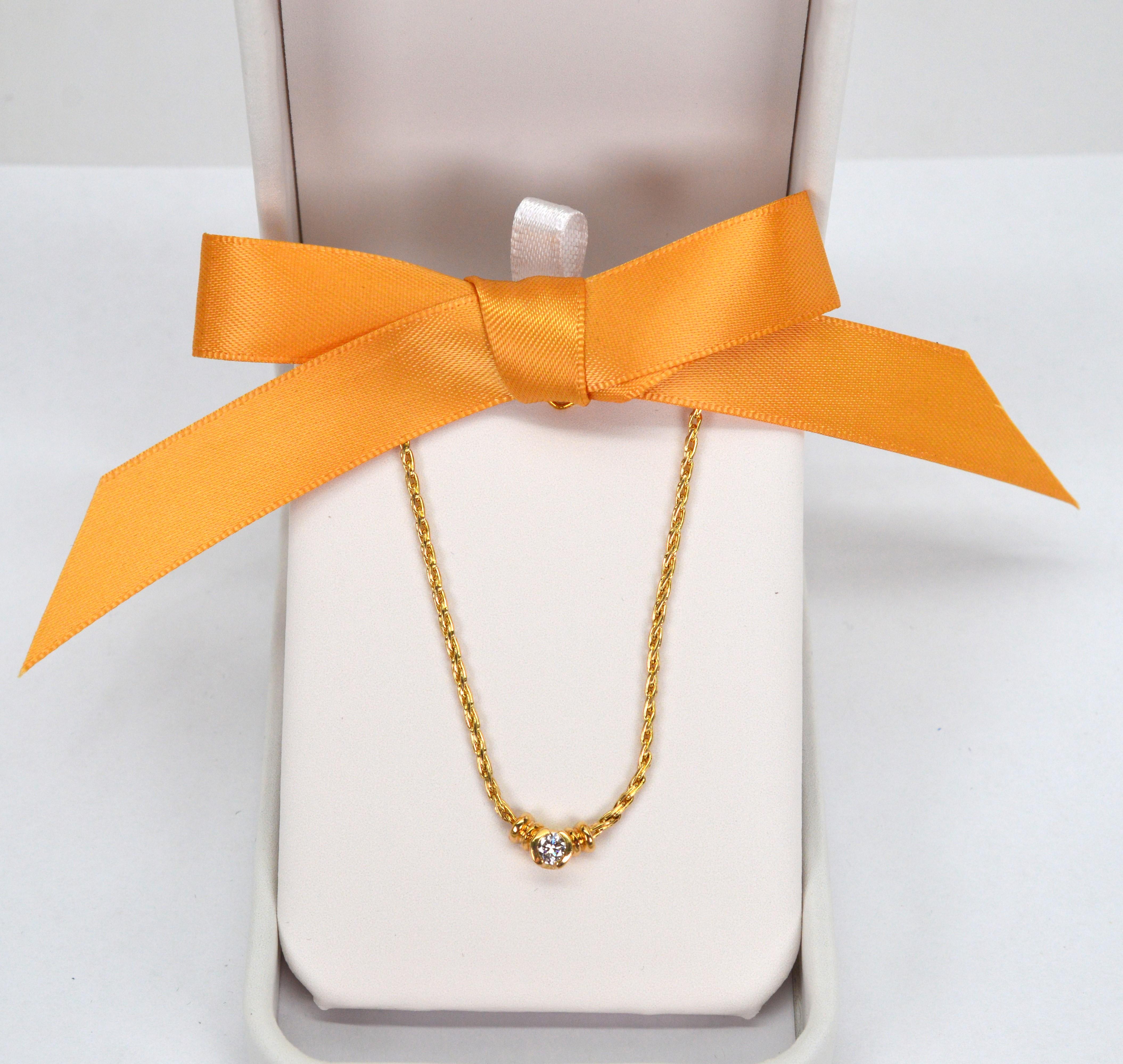 Collier ras du cou solitaire en or jaune 14 carats avec diamants en vente 7